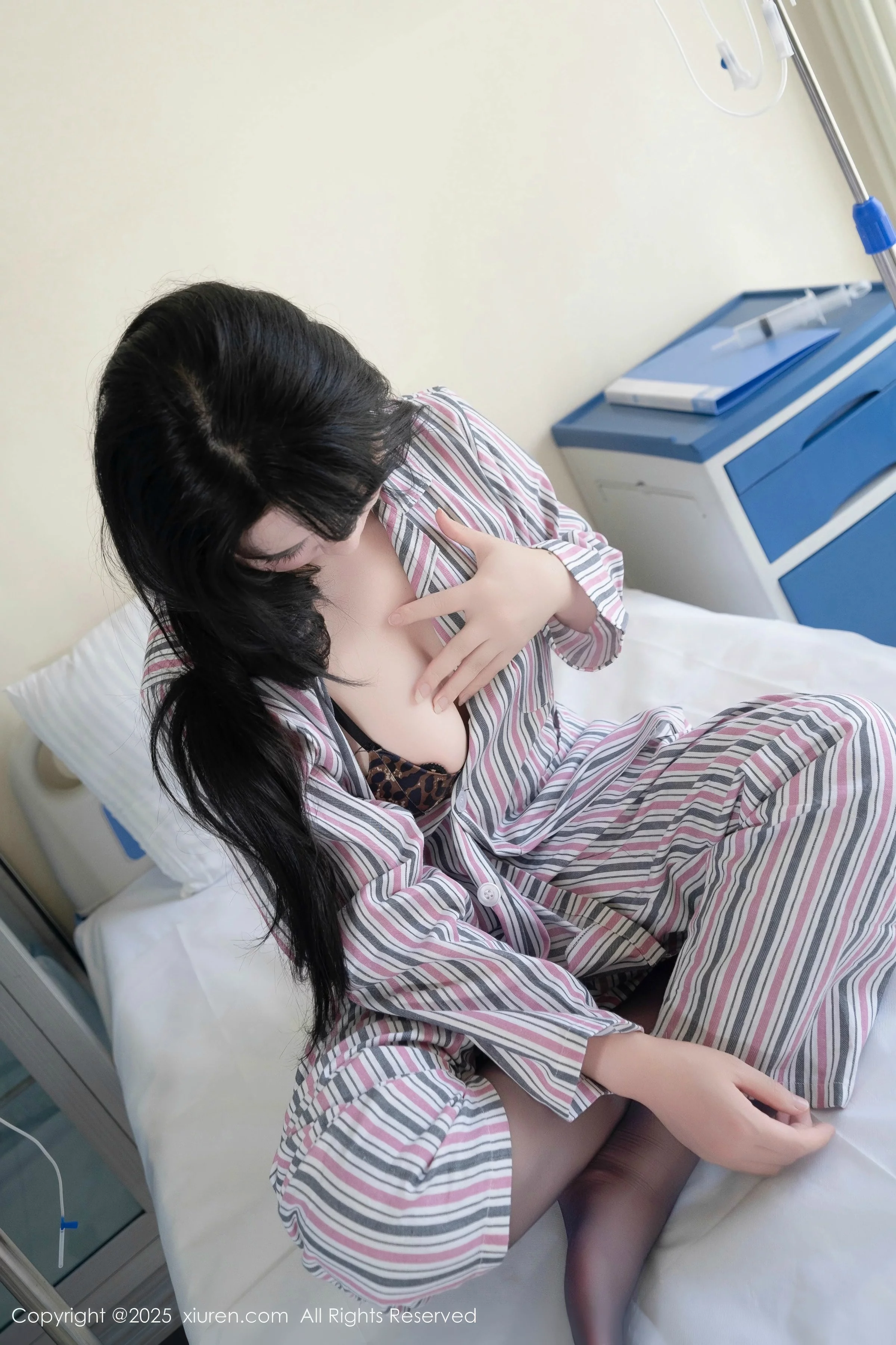 [XiuRen秀人网]第10648期汐汐爱吃草莓写真 photo 2-12