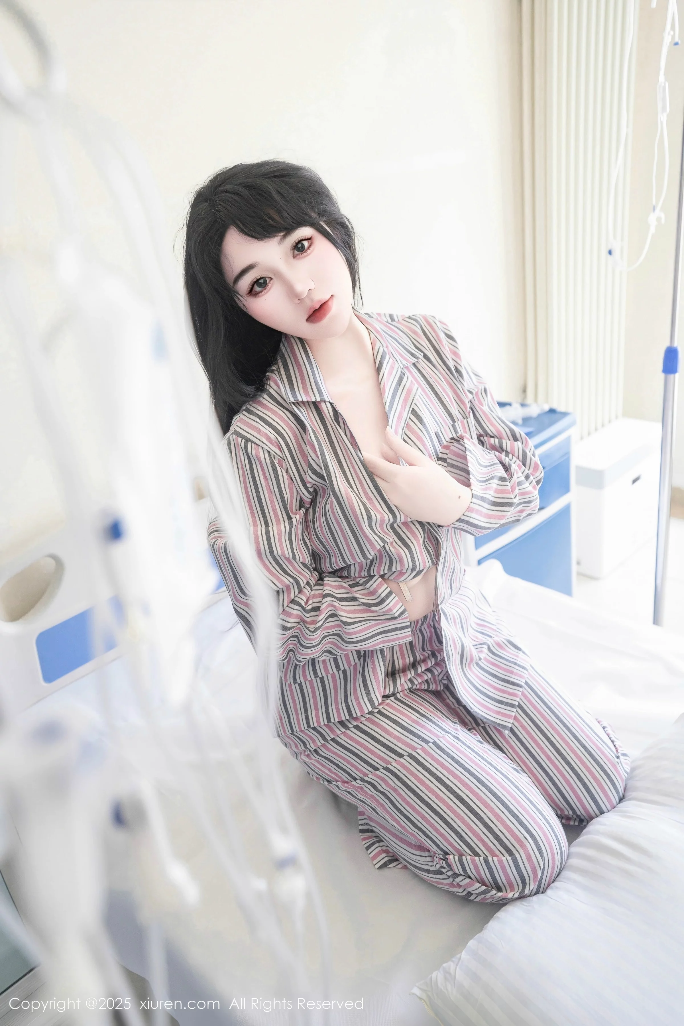 [XiuRen秀人网]第10648期汐汐爱吃草莓写真 photo 1-9