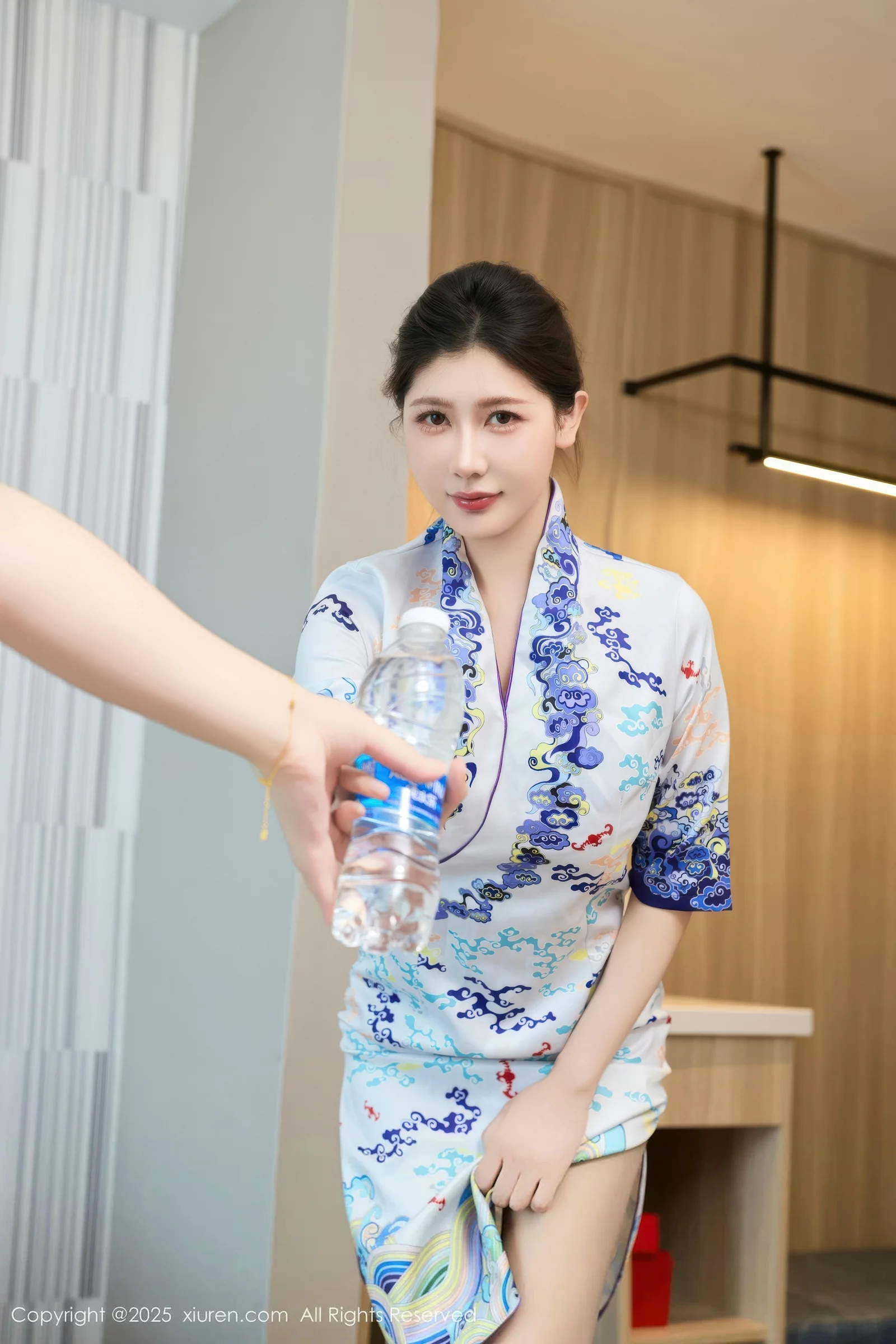 [XiuRen秀人网]第10654期尹甜甜写真 photo 1-4