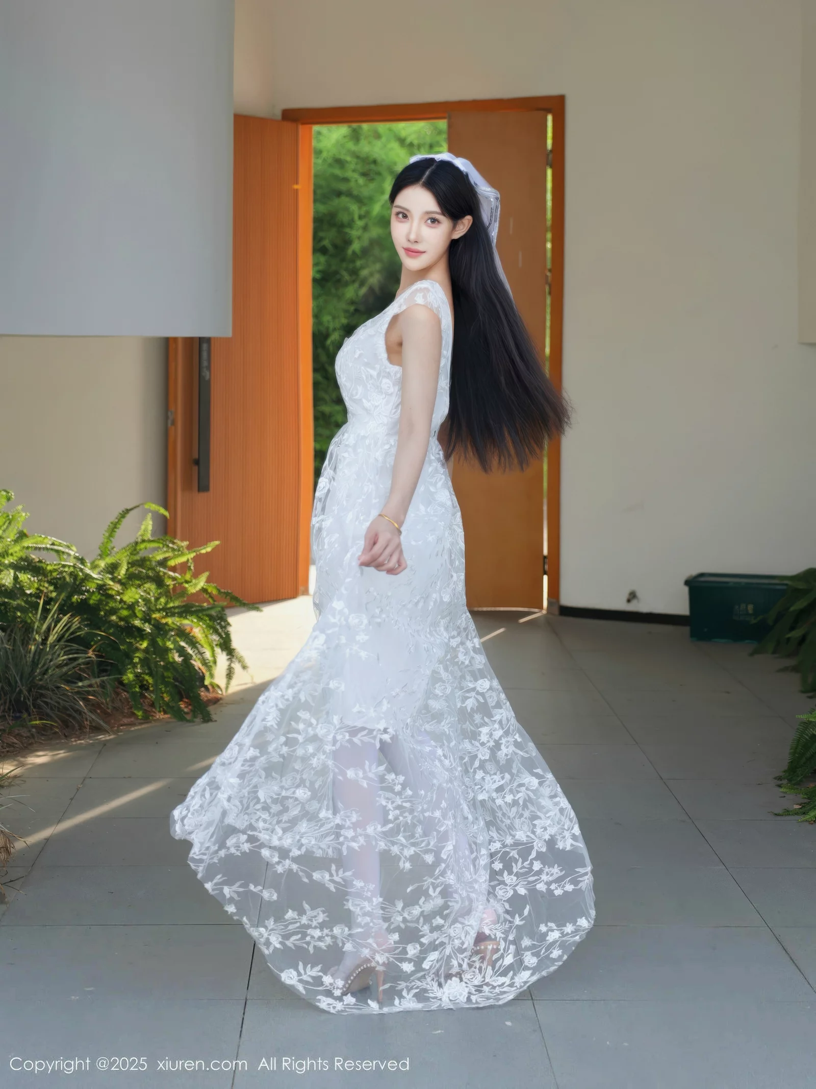 [XiuRen秀人网]第10661期梨霜儿写真 photo 1-4