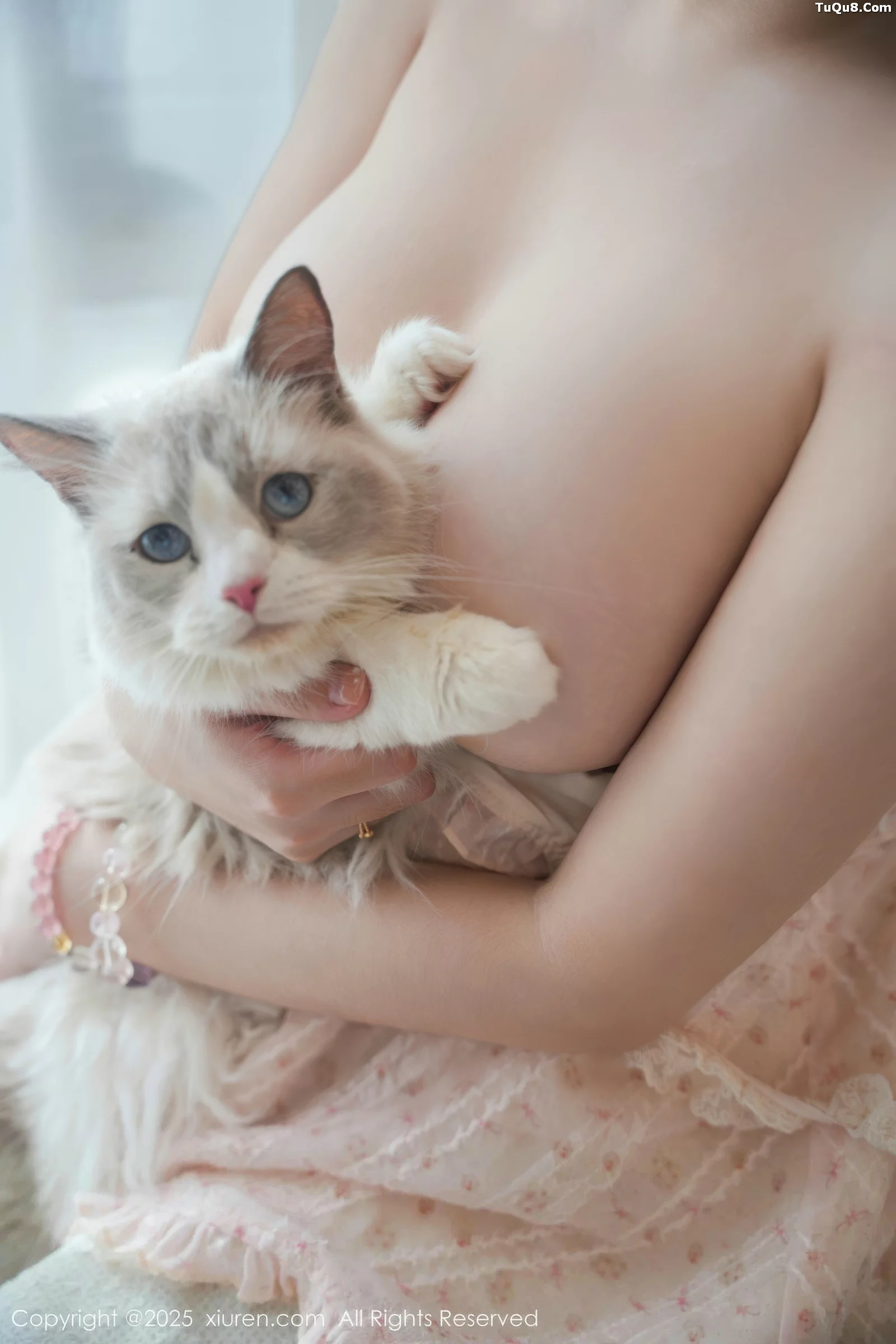 [XiuRen秀人网]第10734期软情写真 photo 3-0