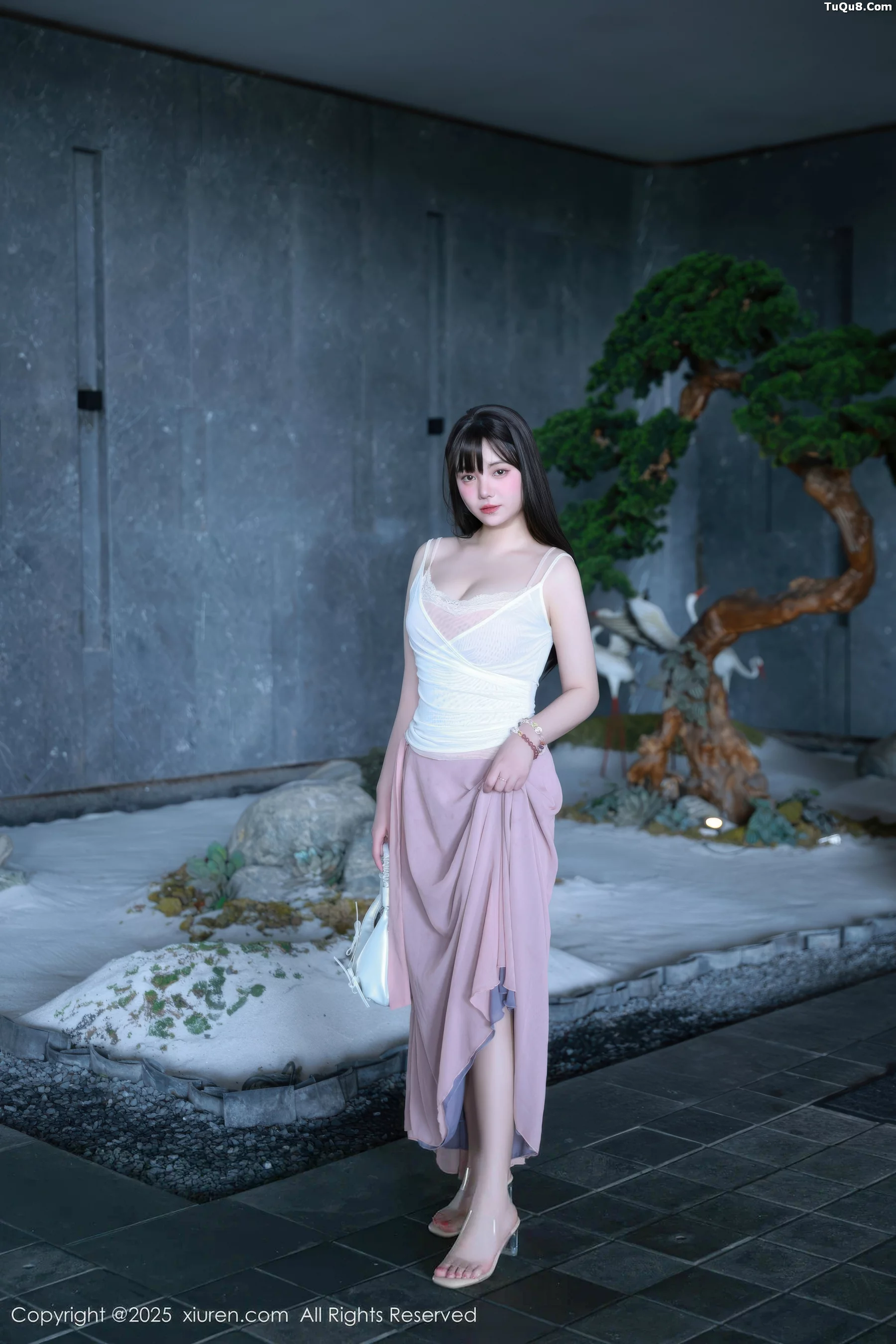 [XiuRen秀人网]第10746期软情写真 photo 1-5