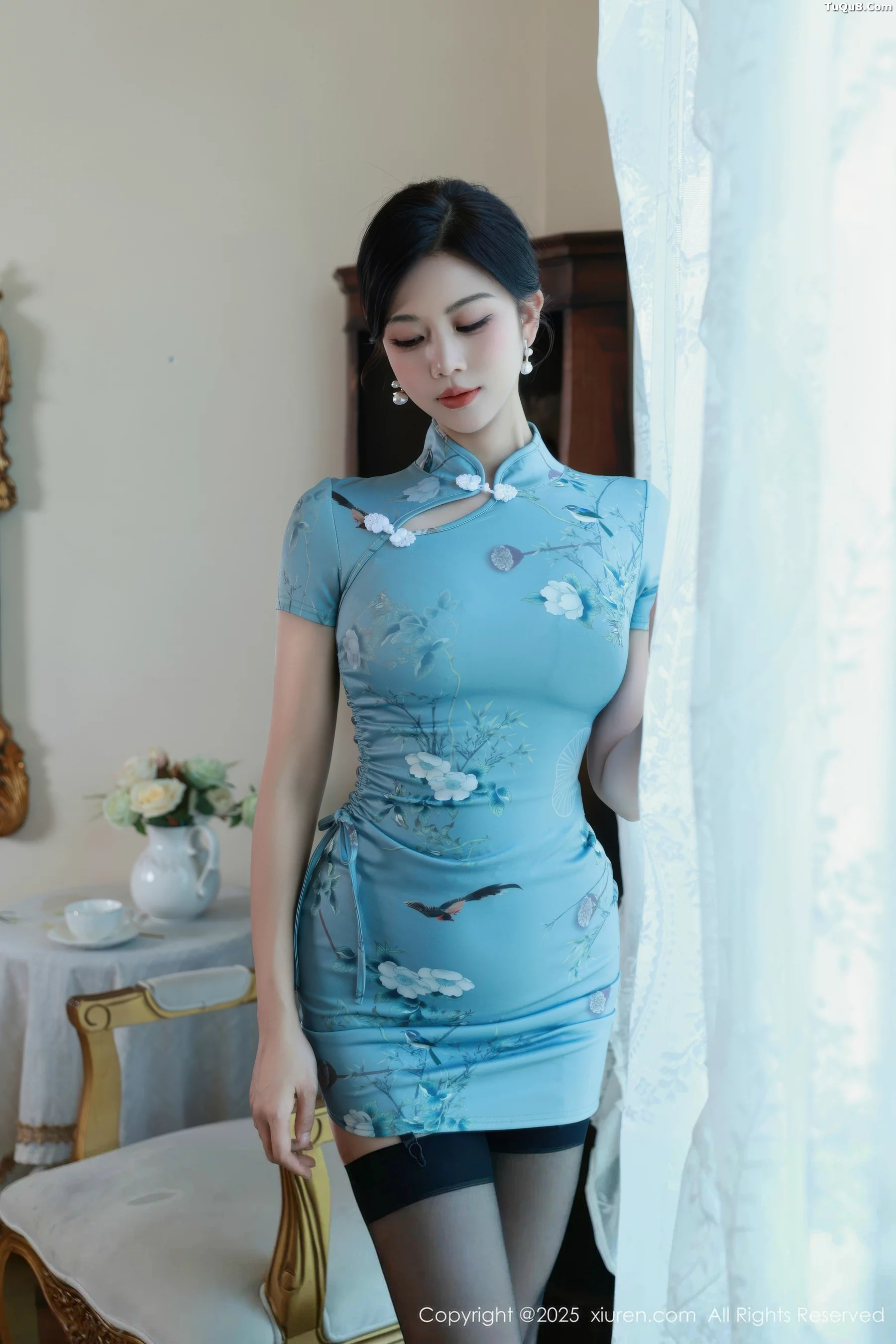 [XiuRen秀人网]第10753期玫瑰我爱你写真 photo 1-12