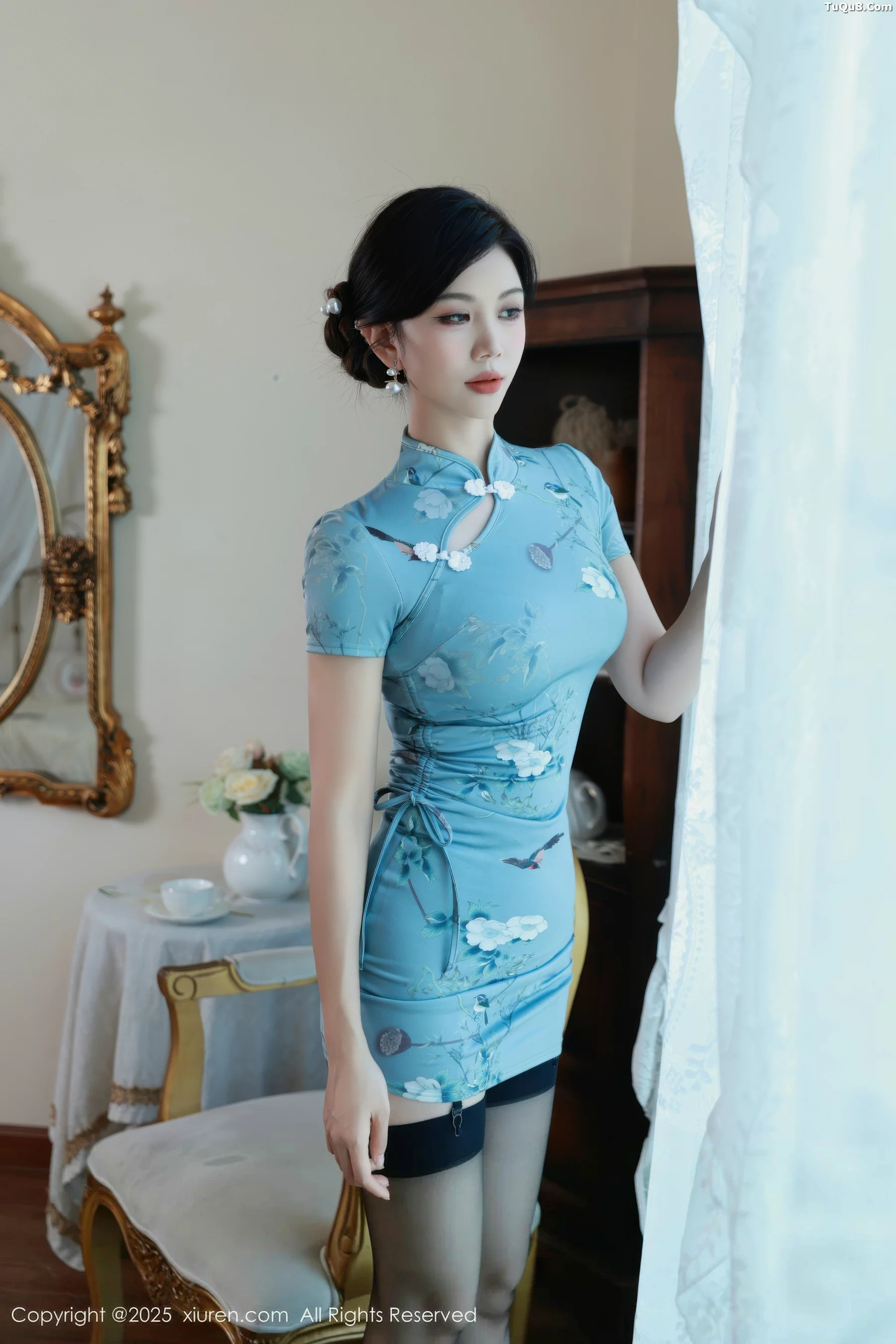 [XiuRen秀人网]第10753期玫瑰我爱你写真 photo 1-11