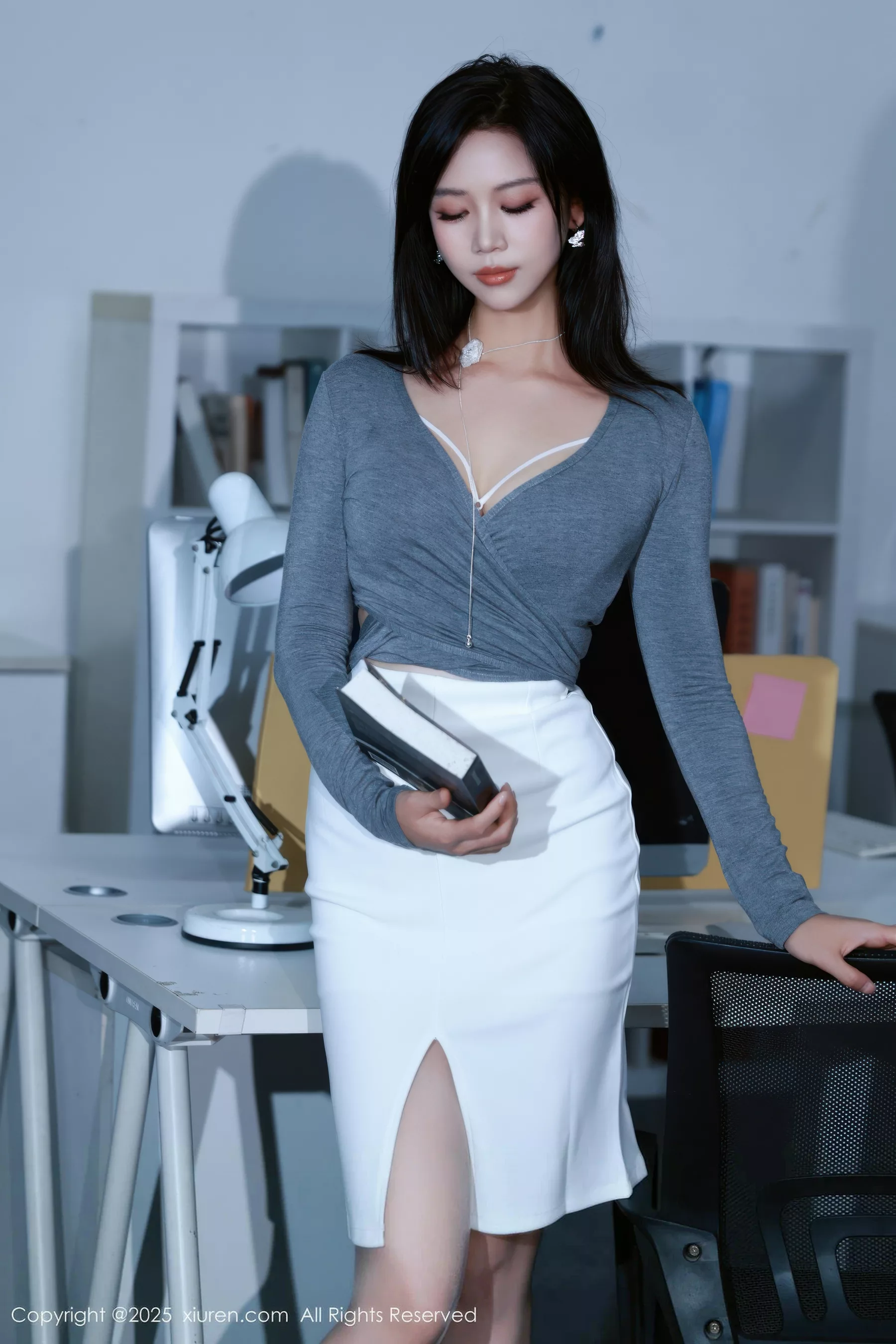 [XiuRen秀人网]第10780期玫瑰我爱你写真 photo 1-1