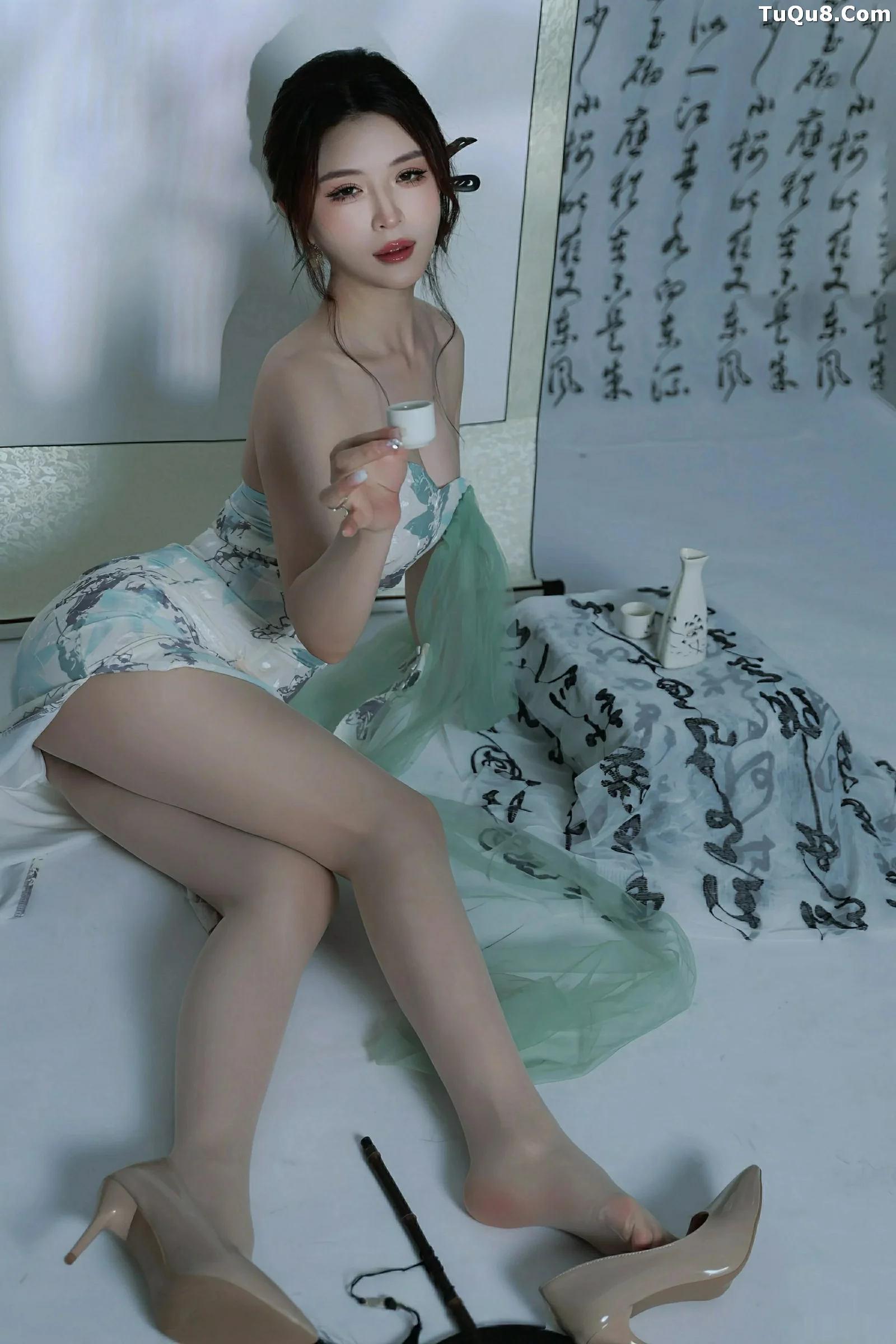 [XiuRen秀人网]第10694期阿依莎写真 photo 1-18