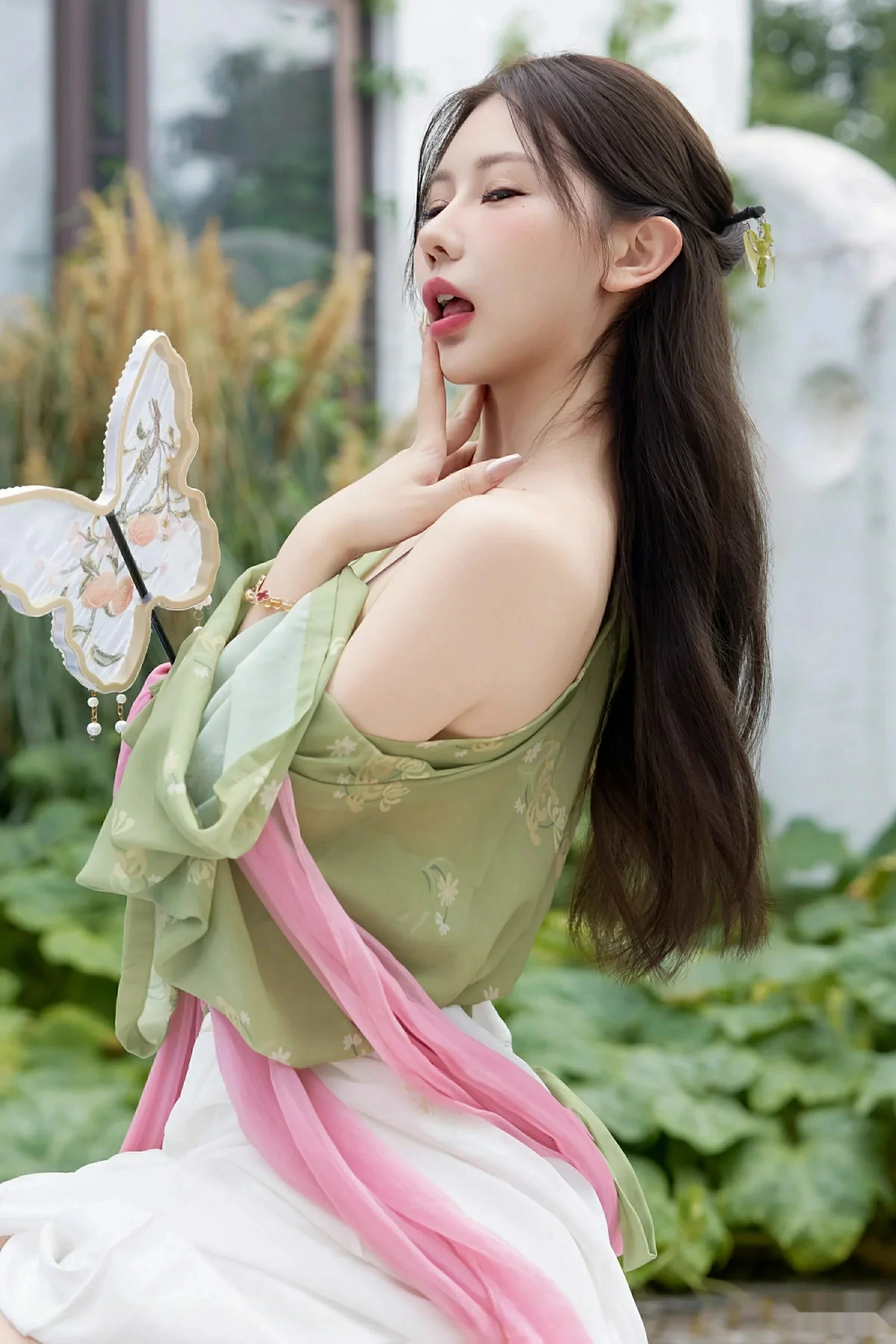 [XiuRen秀人网]第10834期尹甜甜写真 photo 2-5