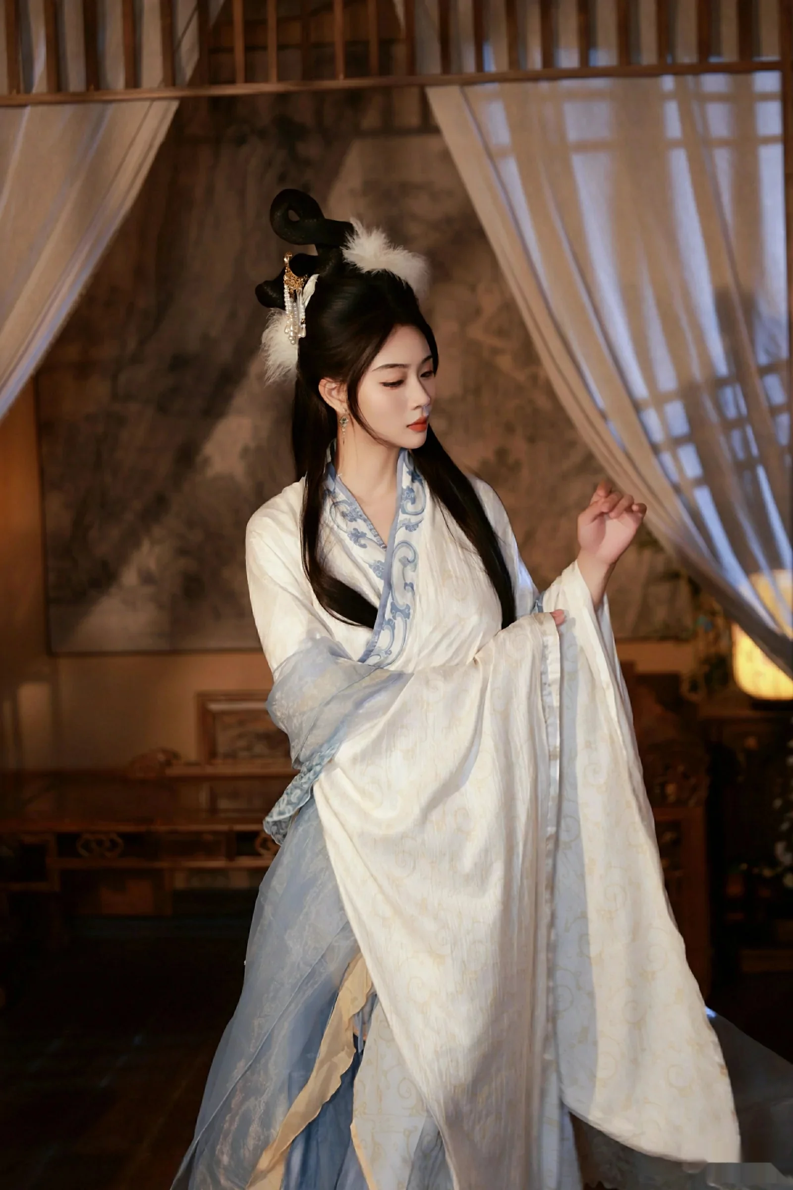 [XiuRen秀人网]第10835期南乔写真 photo 1-2