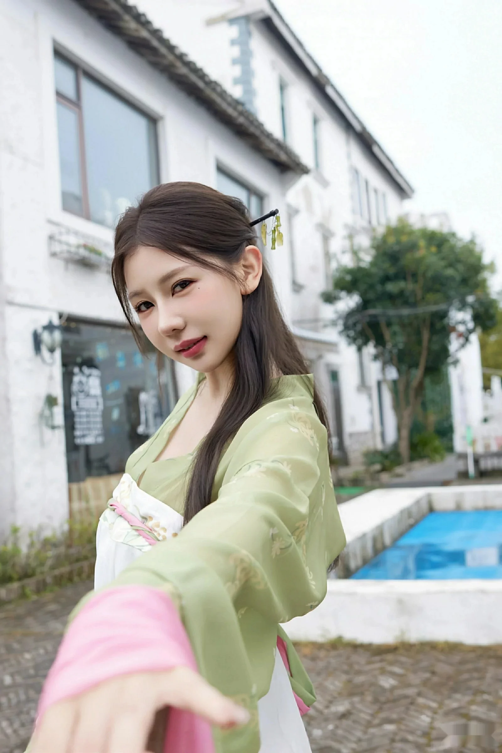 [XiuRen秀人网]第10834期尹甜甜写真 photo 1-5