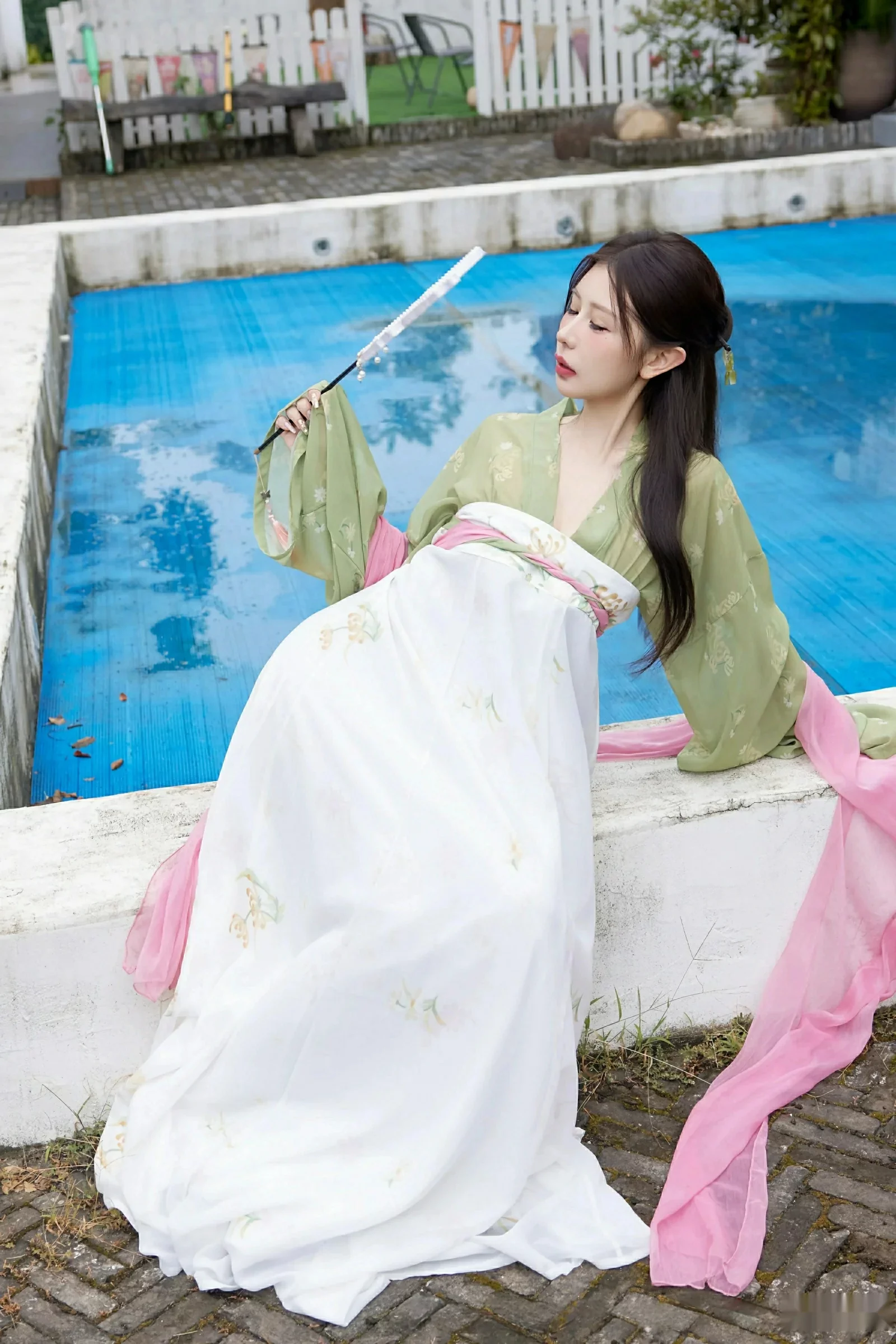 [XiuRen秀人网]第10834期尹甜甜写真 photo 1-12