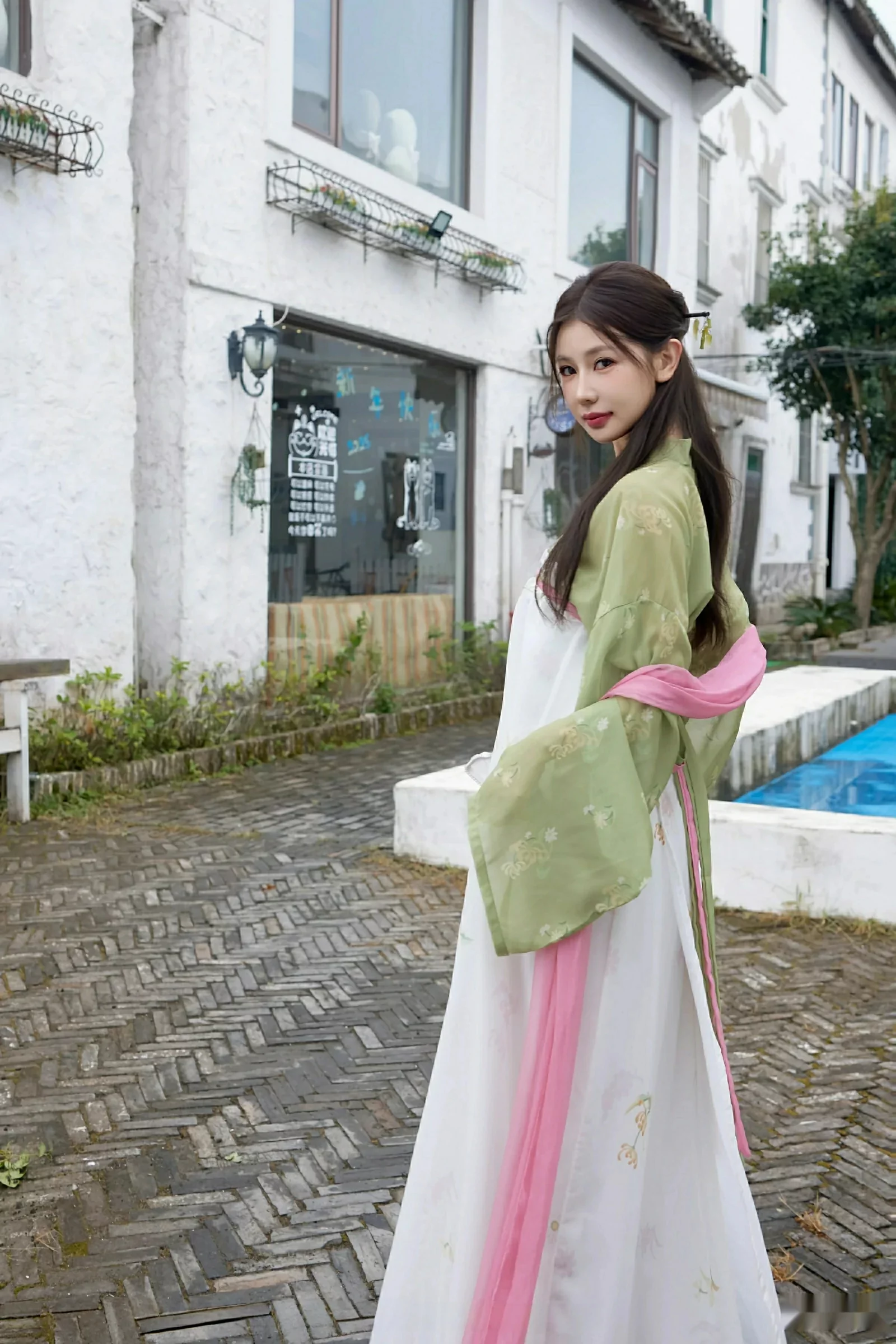 [XiuRen秀人网]第10834期尹甜甜写真 photo 1-8