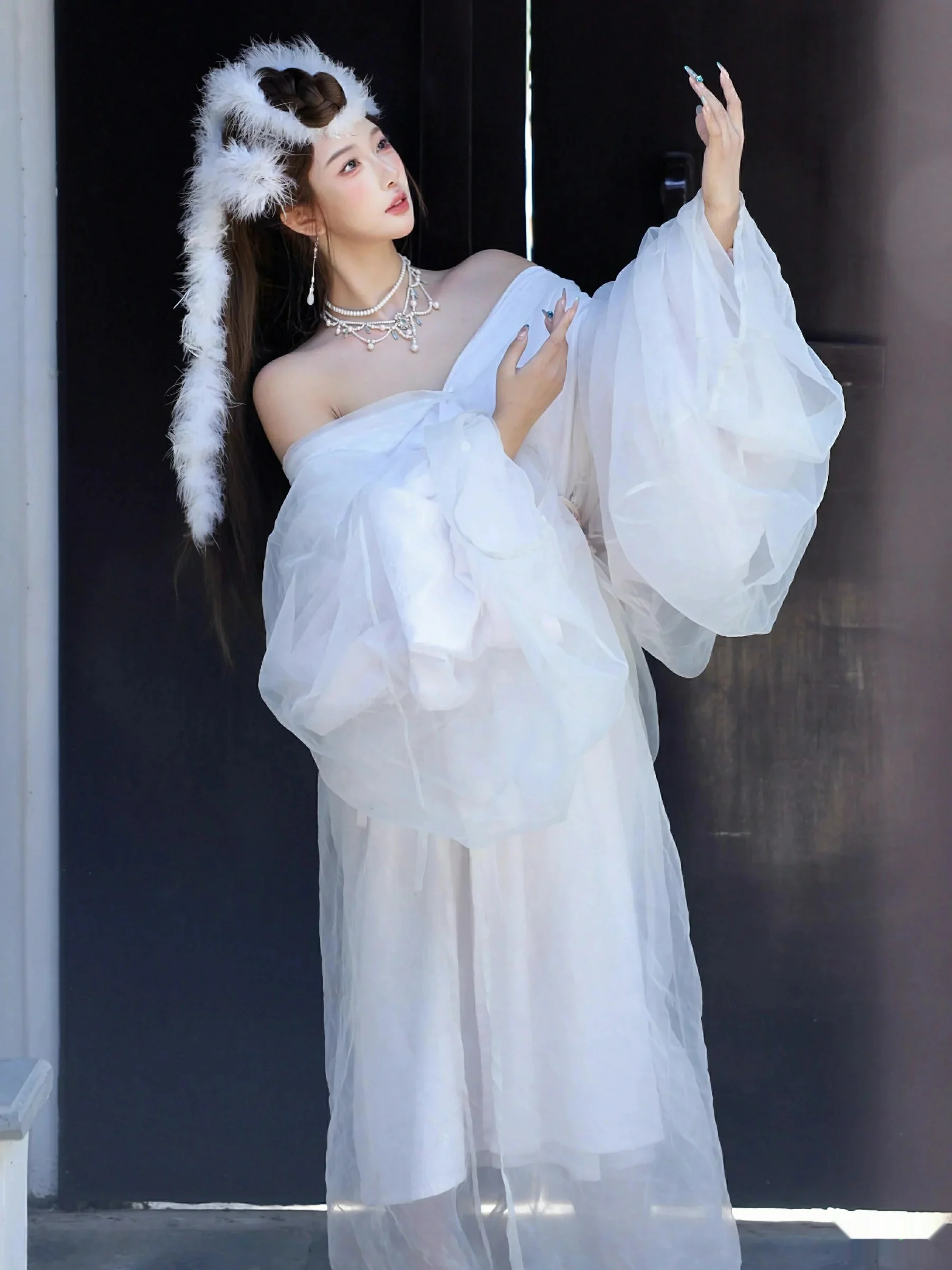 [XiuRen秀人网]第10843期金允希写真 photo 1-3