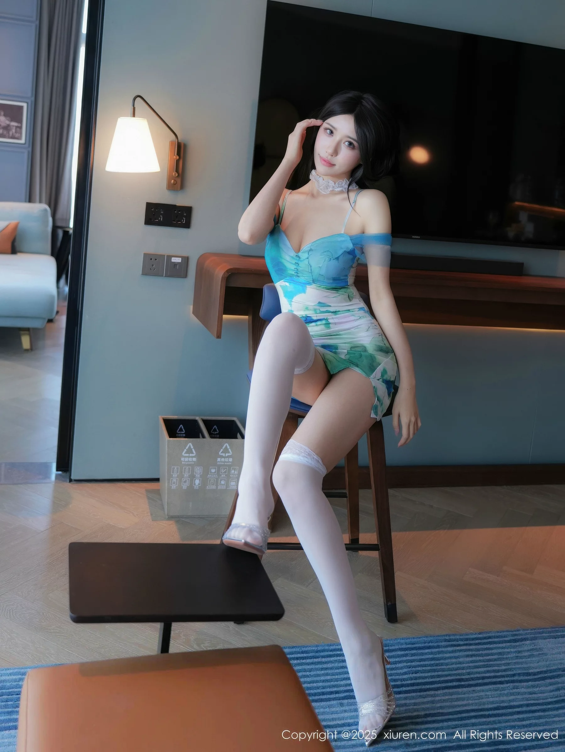 [XiuRen秀人网]第10859期诗莉吖写真 photo 1-8