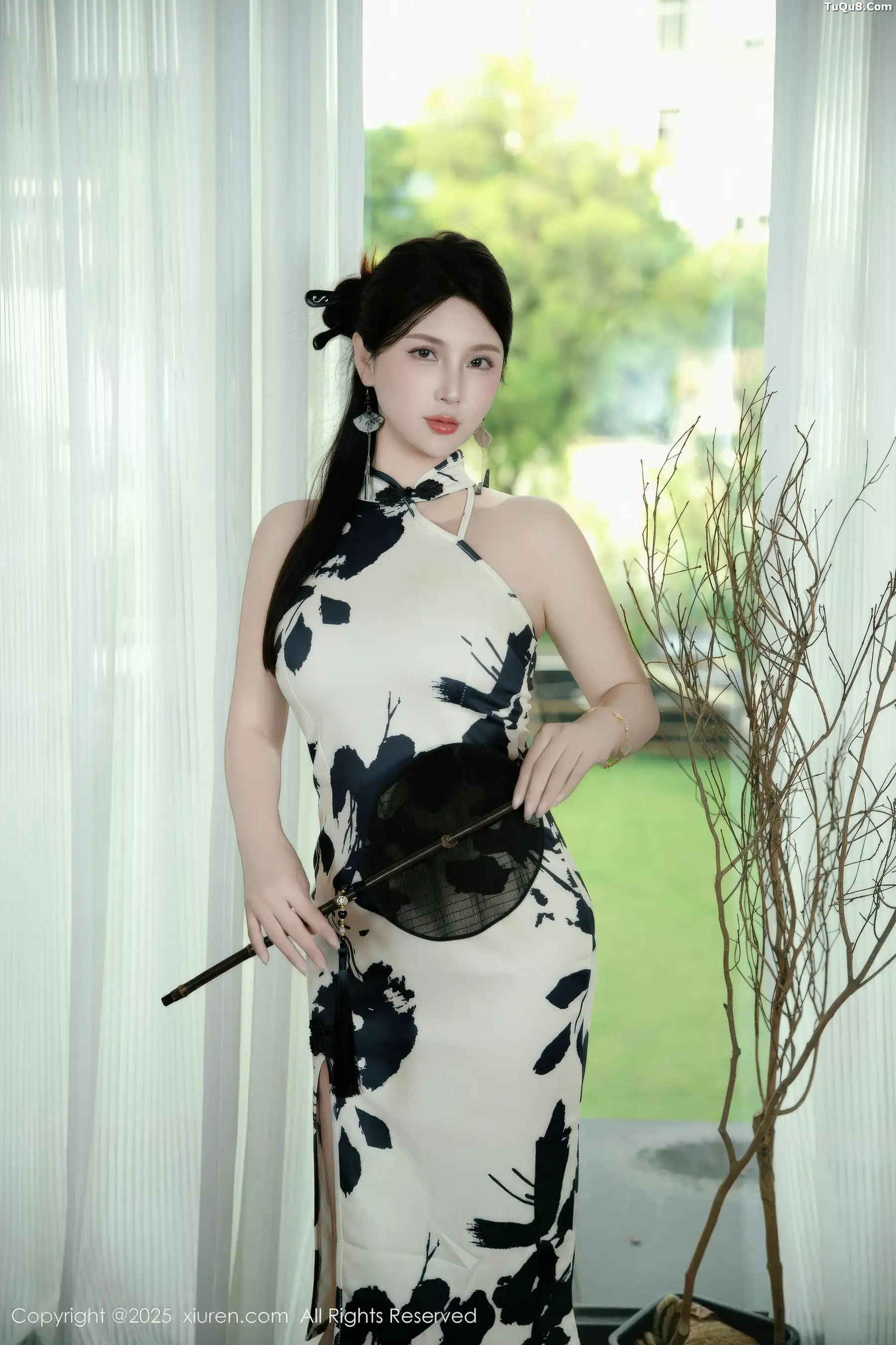 [XiuRen秀人网]第10989期小蛮妖写真 photo 1-4