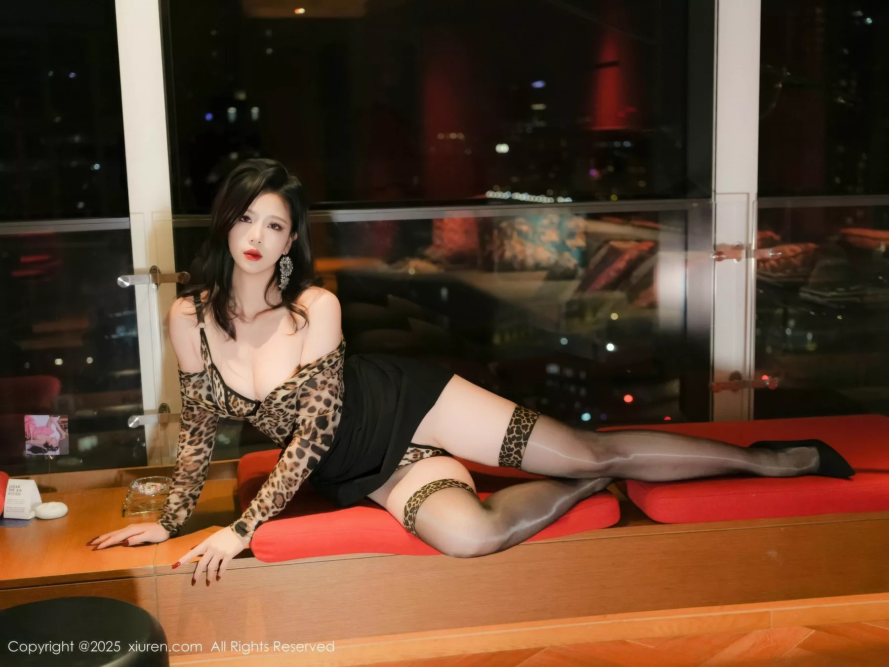 [XiuRen秀人网]第10901期玫瑰我爱你写真 photo 2-10