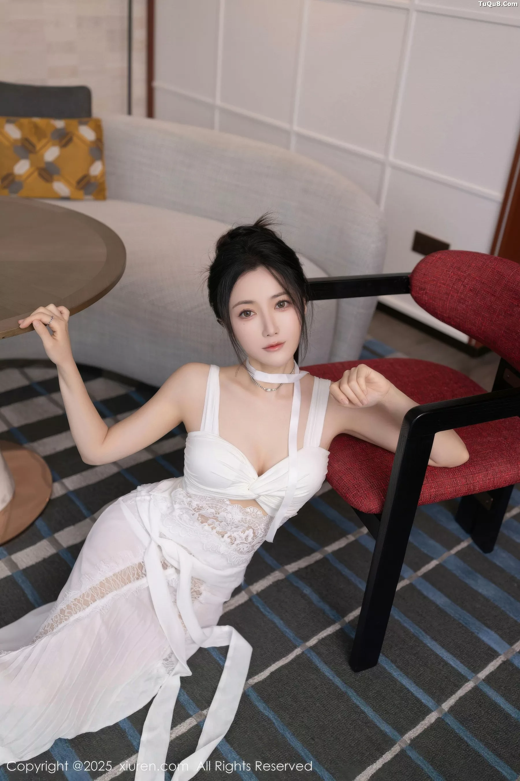 [XiuRen秀人网]第10911期鱼子酱写真 photo 1-8