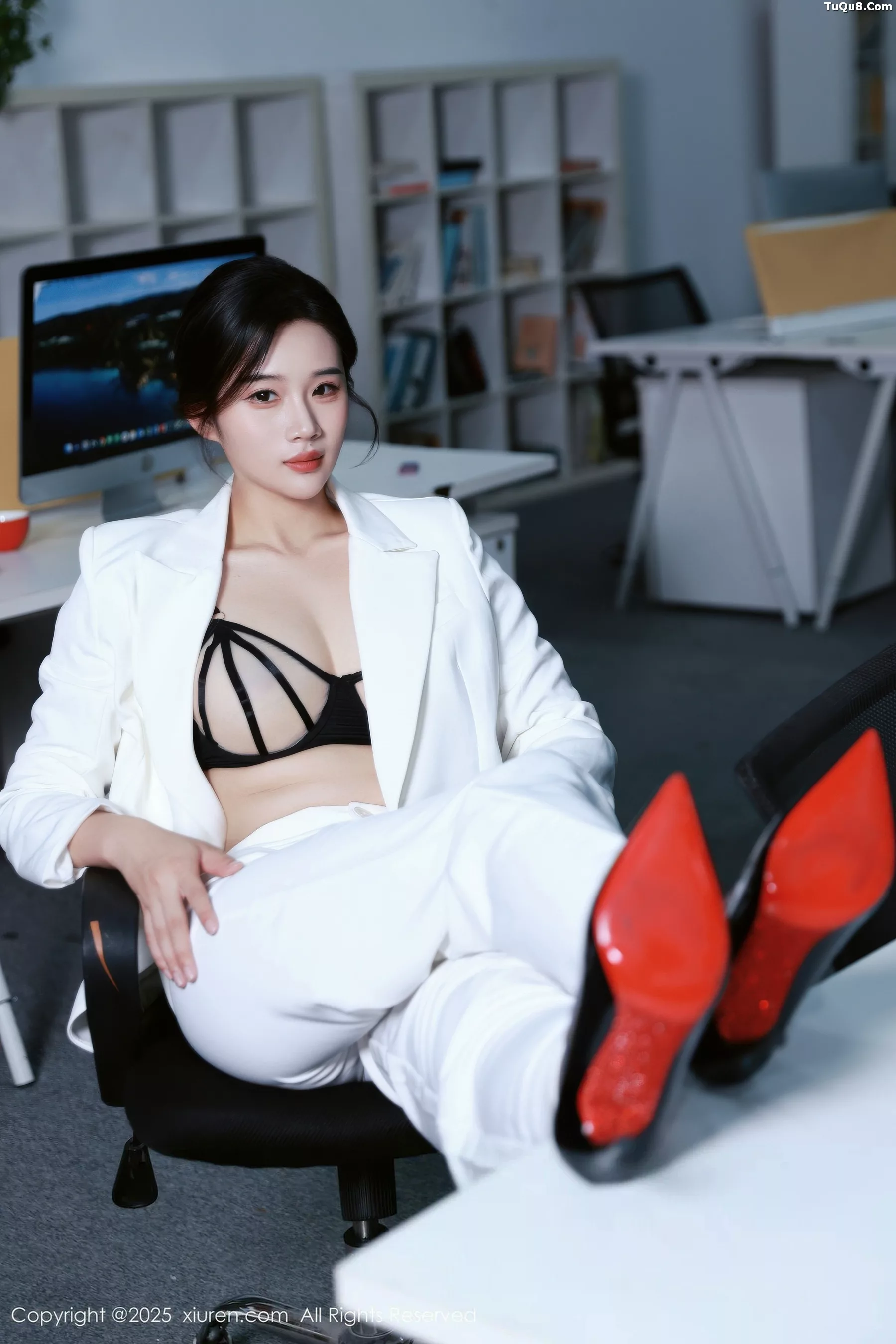 [XiuRen秀人网]第10908期南乔写真 photo 1-11