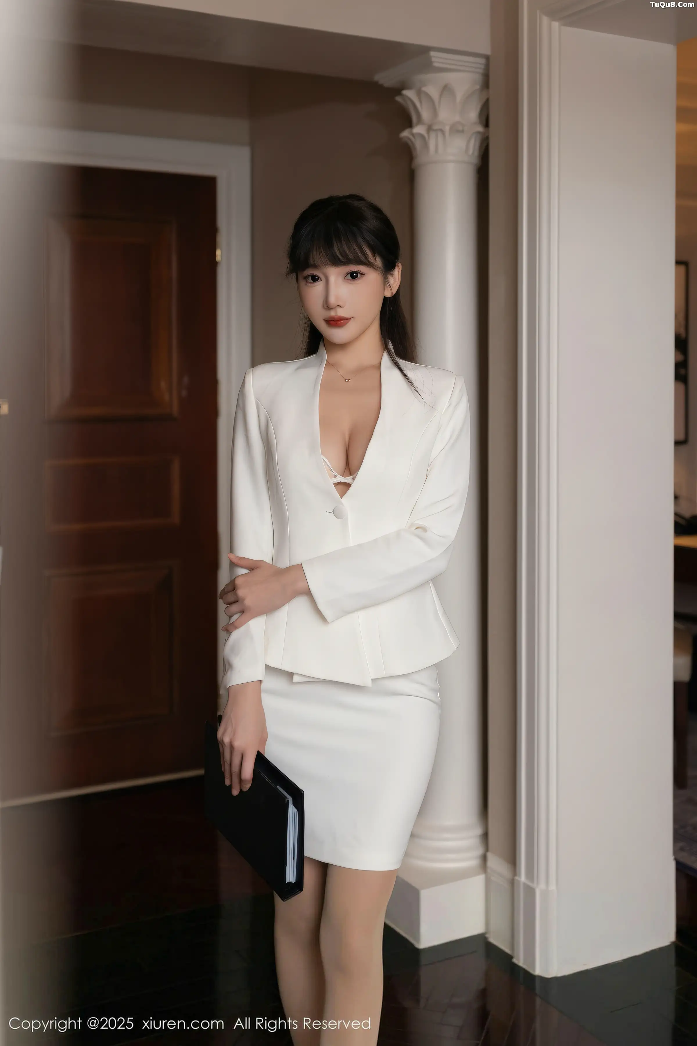 [XiuRen秀人网]第11042期陆萱萱写真 photo 1-1