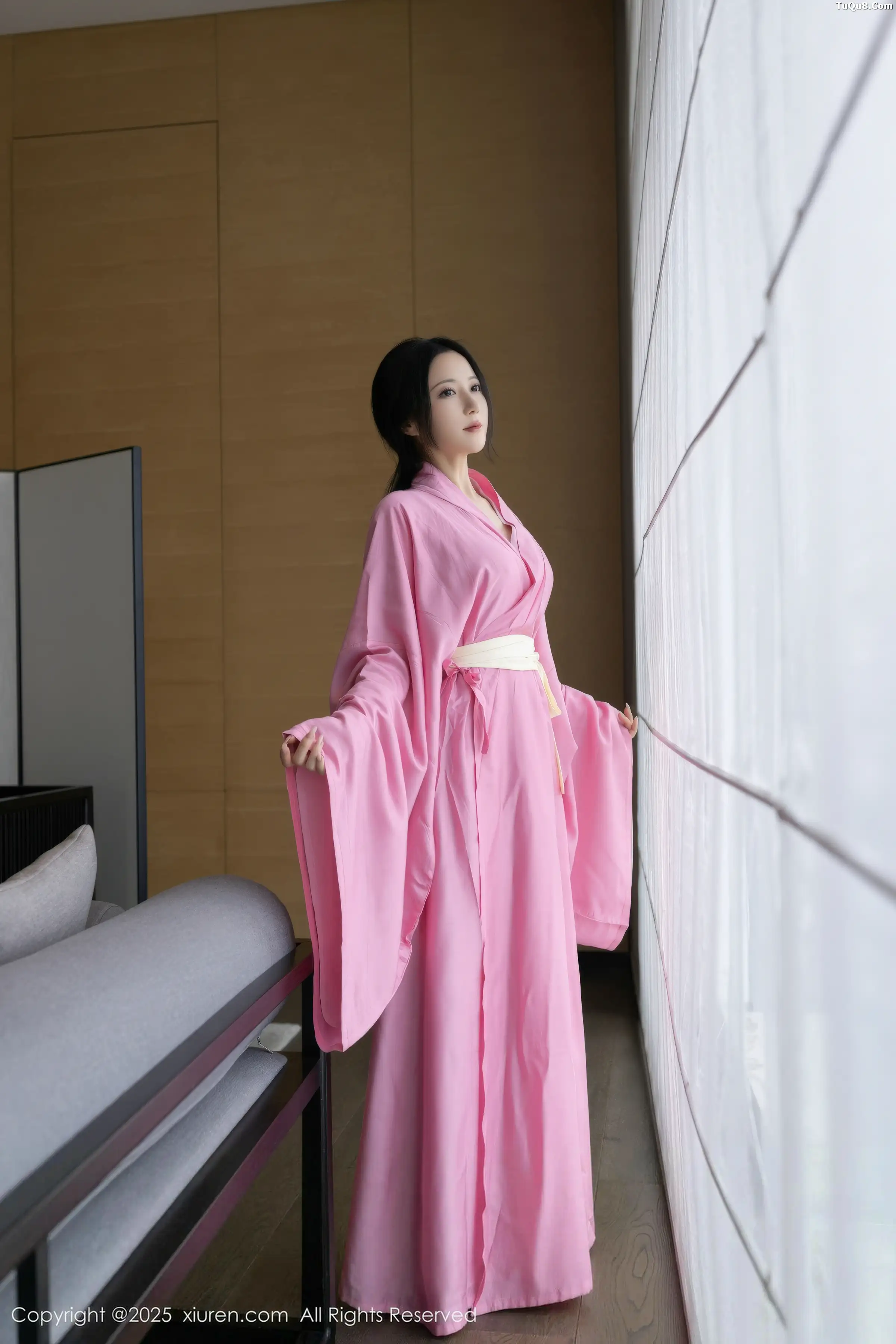 [XiuRen秀人网]第11049期鱼子酱写真 photo 1-9