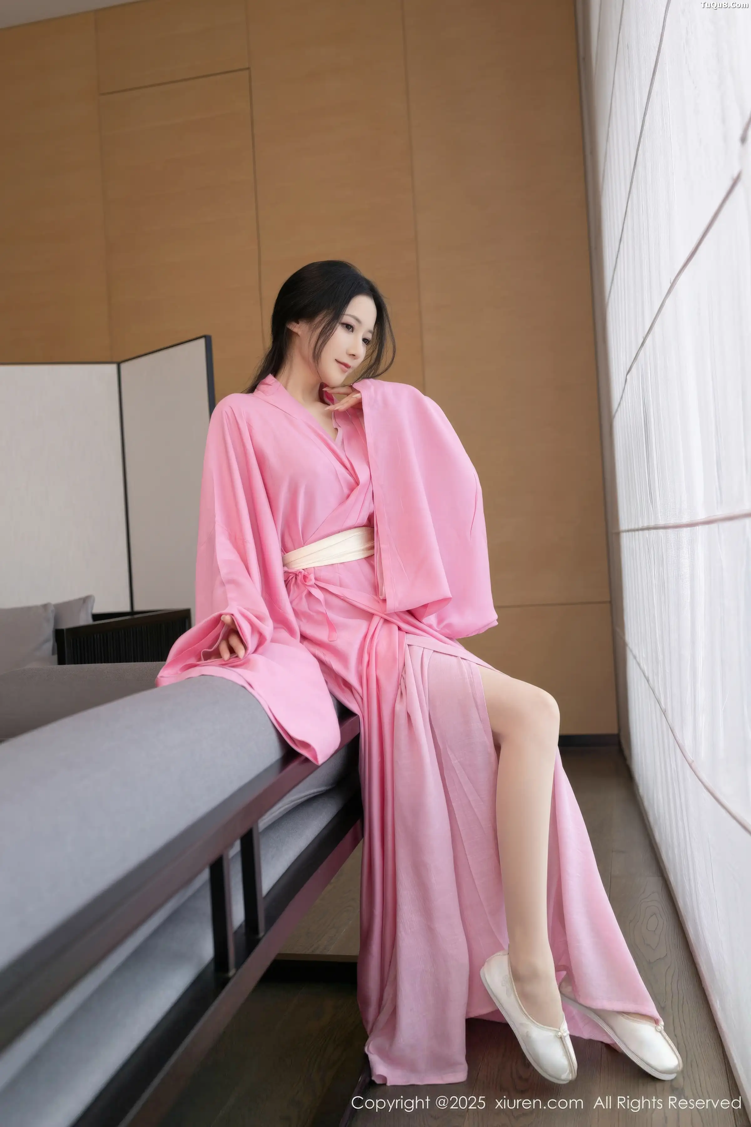 [XiuRen秀人网]第11049期鱼子酱写真 photo 1-12