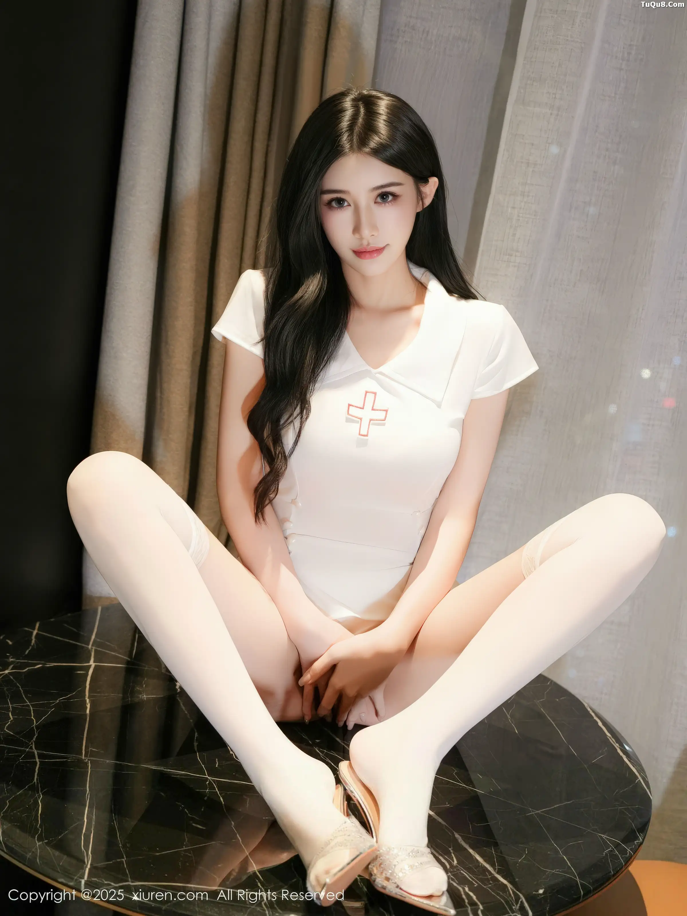 [XiuRen秀人网]第11055期诗莉吖写真 photo 1-16