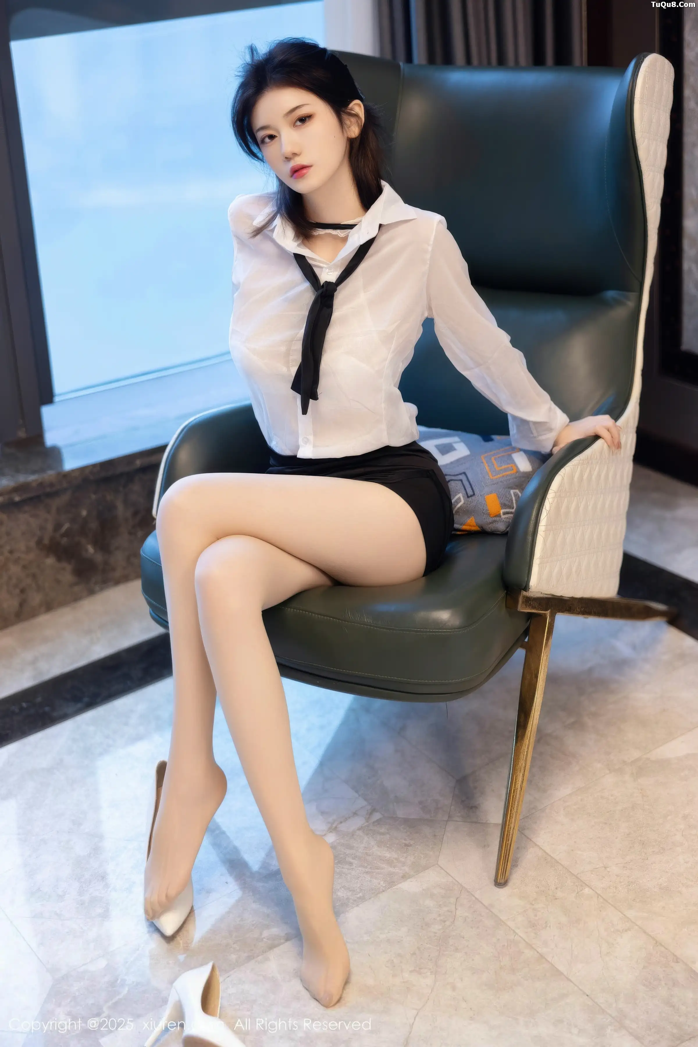 [XiuRen秀人网]第11077期凌七七写真 photo 1-12