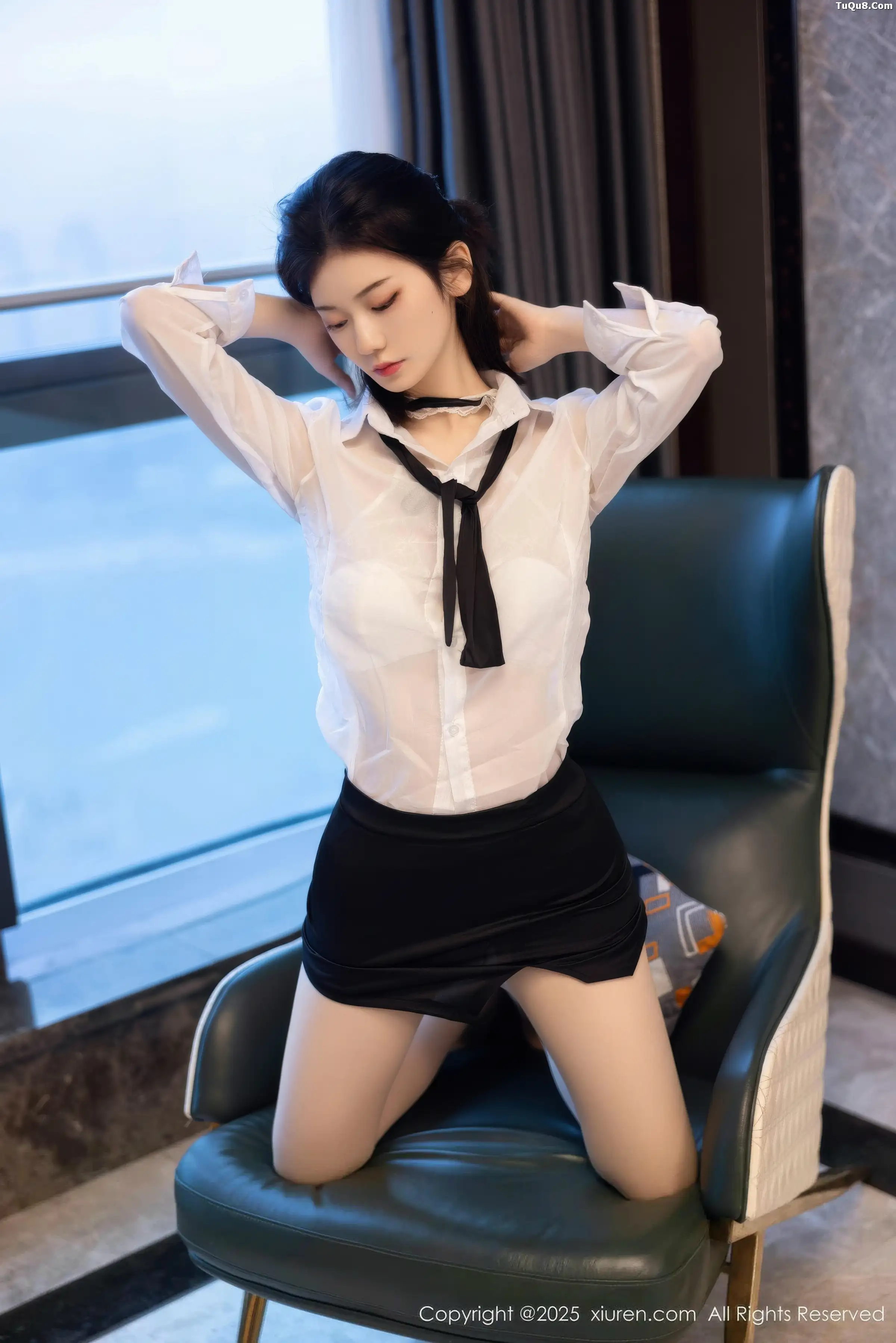 [XiuRen秀人网]第11077期凌七七写真 photo 1-14