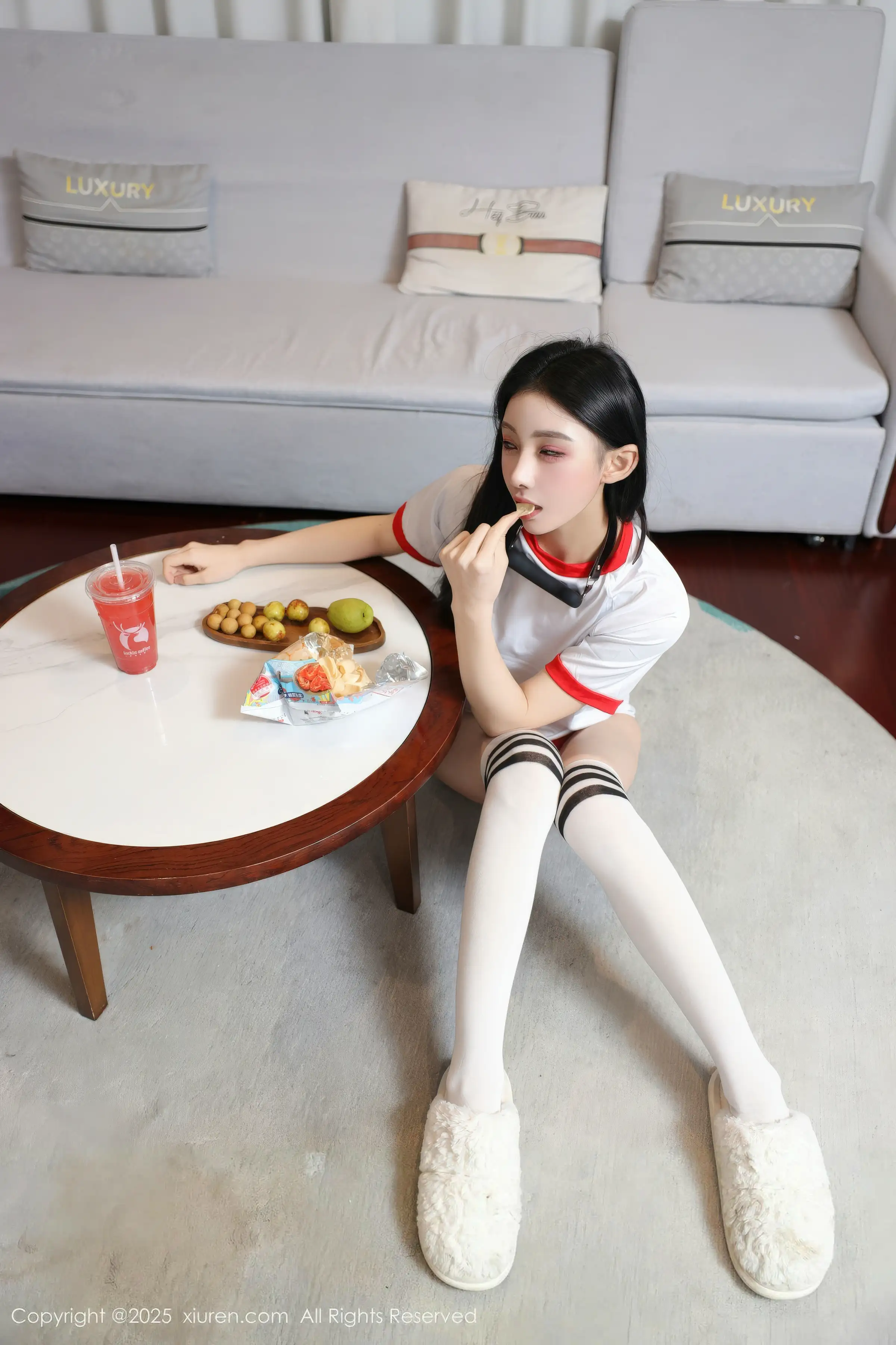 [XiuRen秀人网]第11110期许微微写真 photo 1-10