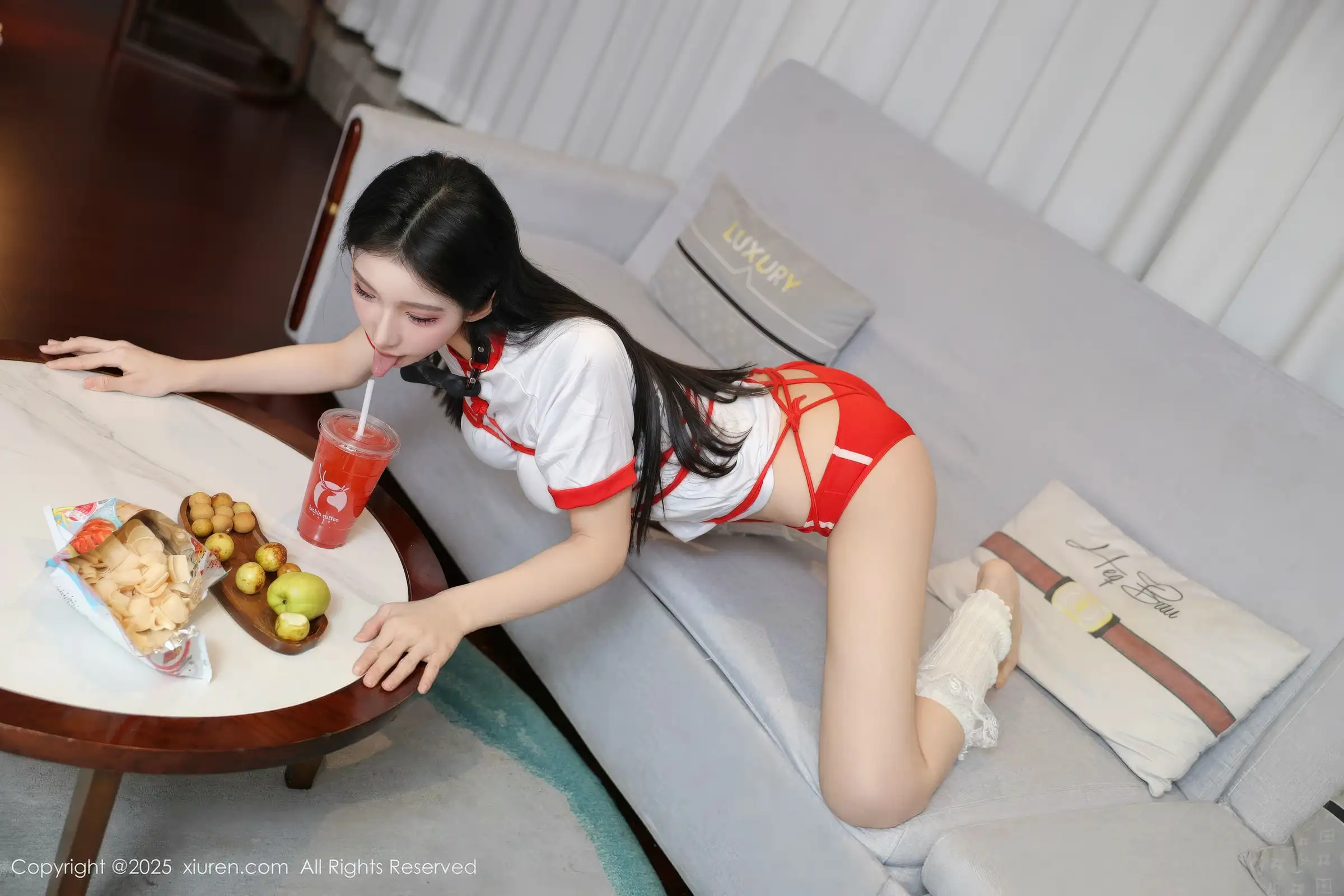 [XiuRen秀人网]第11110期许微微写真 photo 4-5