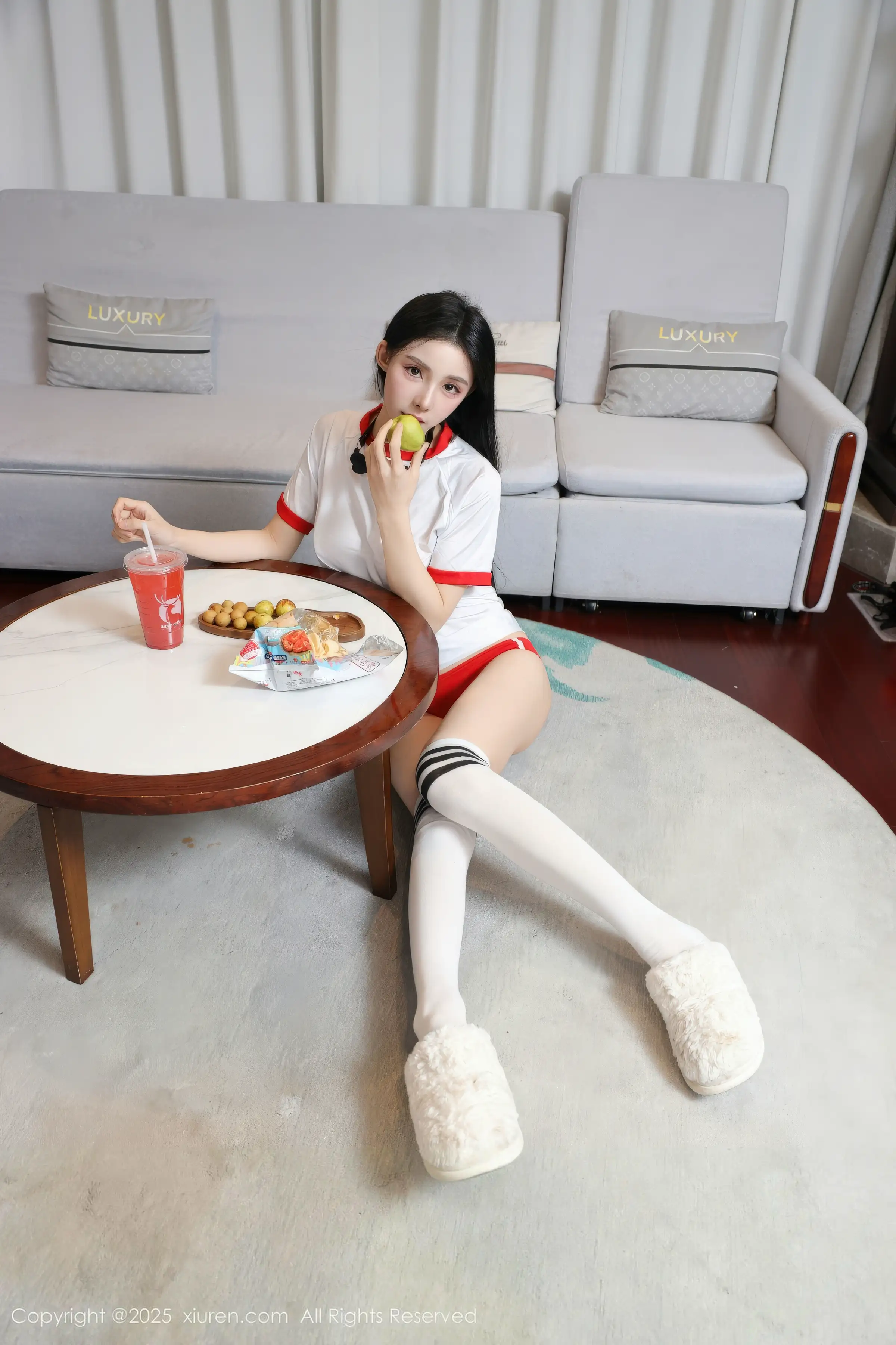 [XiuRen秀人网]第11110期许微微写真 photo 1-17