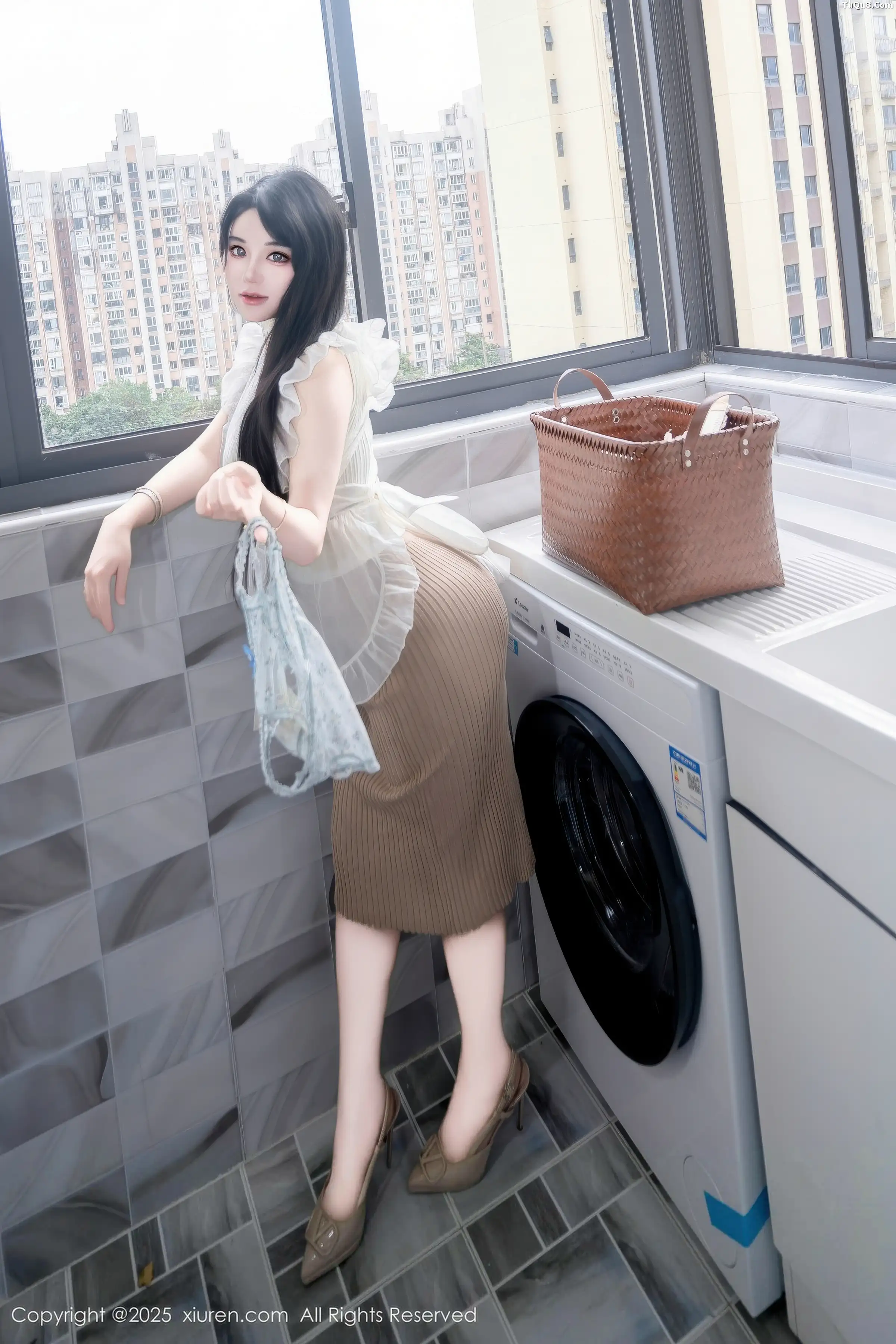 [XiuRen秀人网]第11010期汐汐爱吃草莓写真 photo 1-10