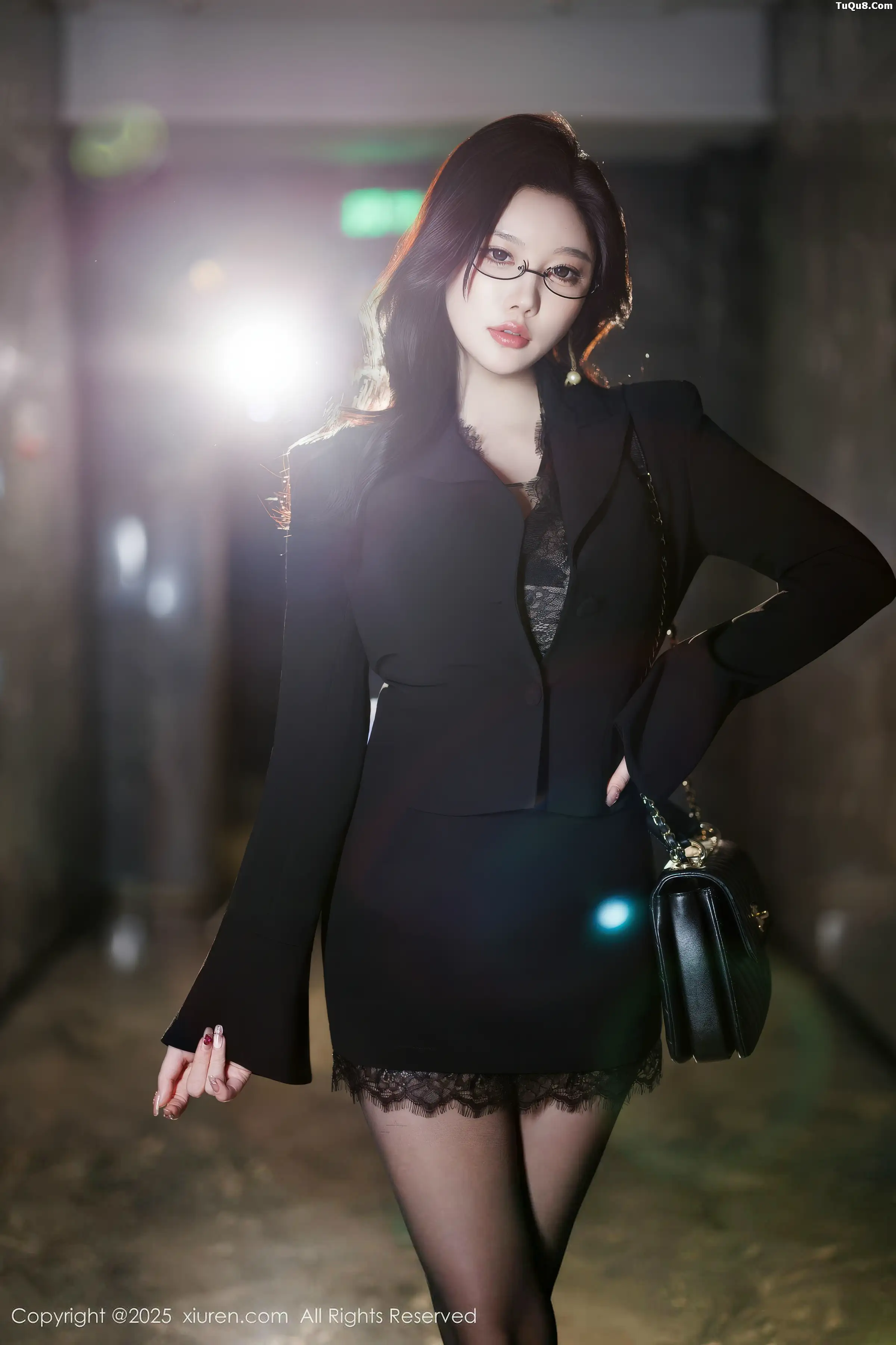 [XiuRen秀人网]第11035期CHENCHEN写真 photo 1-1