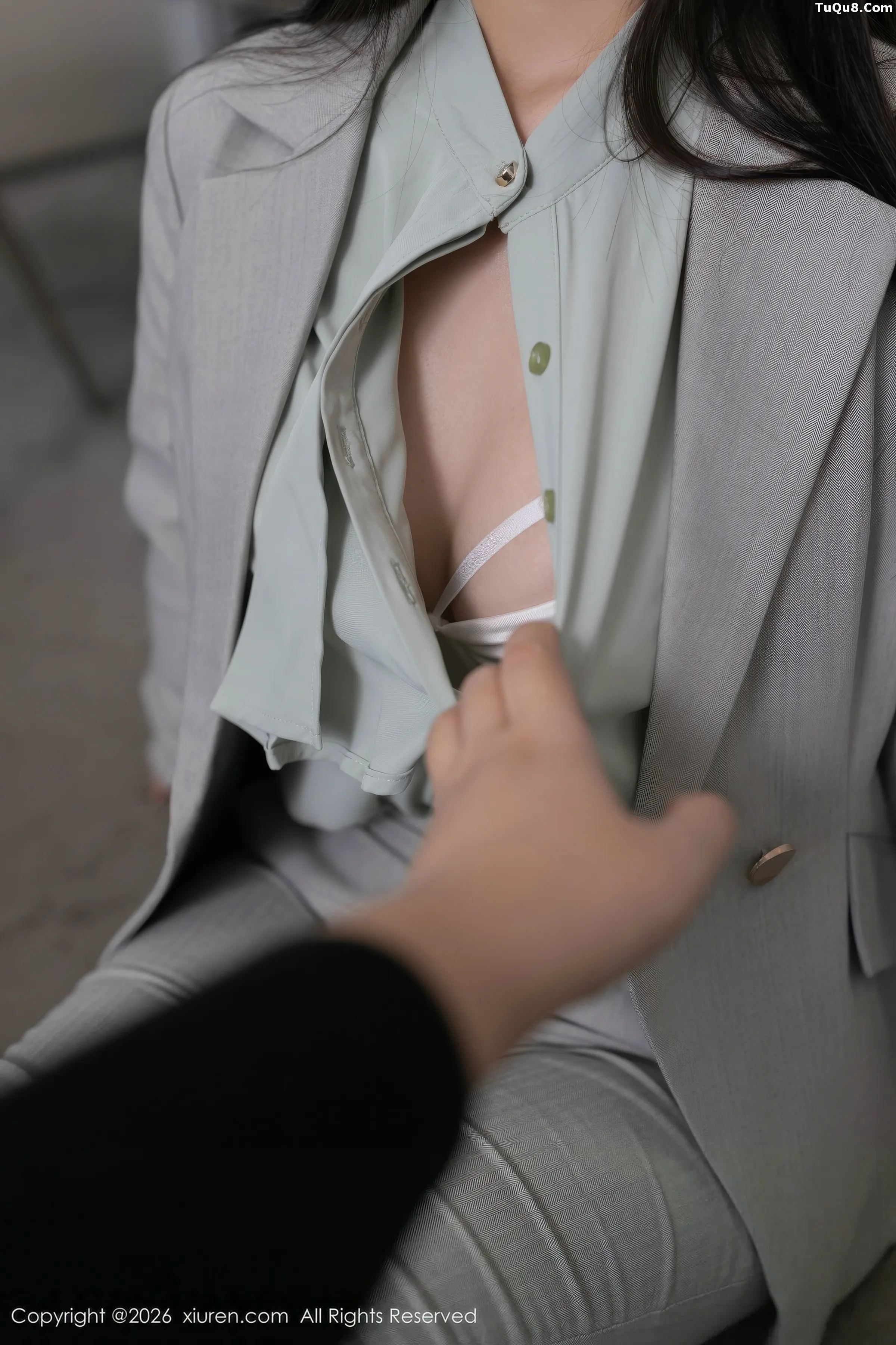 [XiuRen秀人网]第11285期杏子写真 photo 1-18