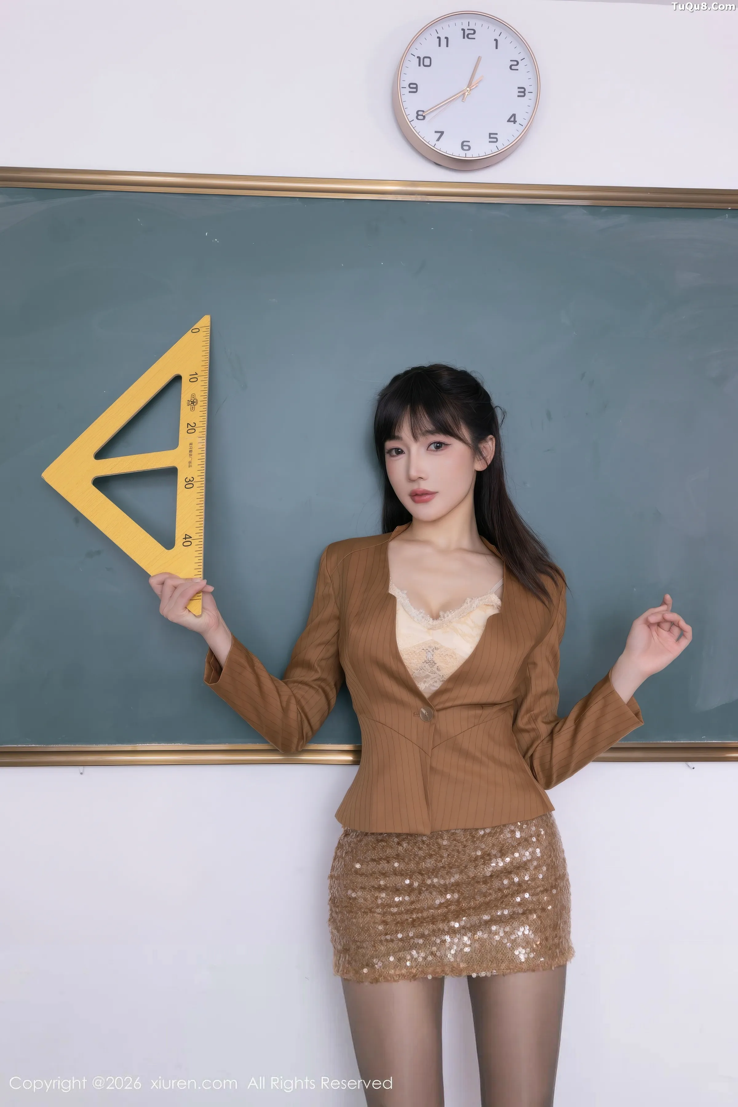 [XiuRen秀人网]第11295期陆萱萱写真 photo 1-4