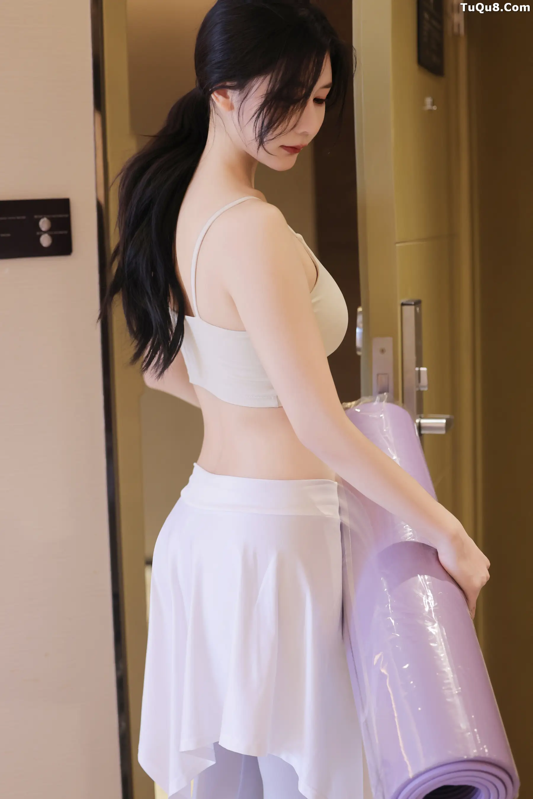 [XiuRen秀人网]第B064期尹甜甜写真 photo 1-1