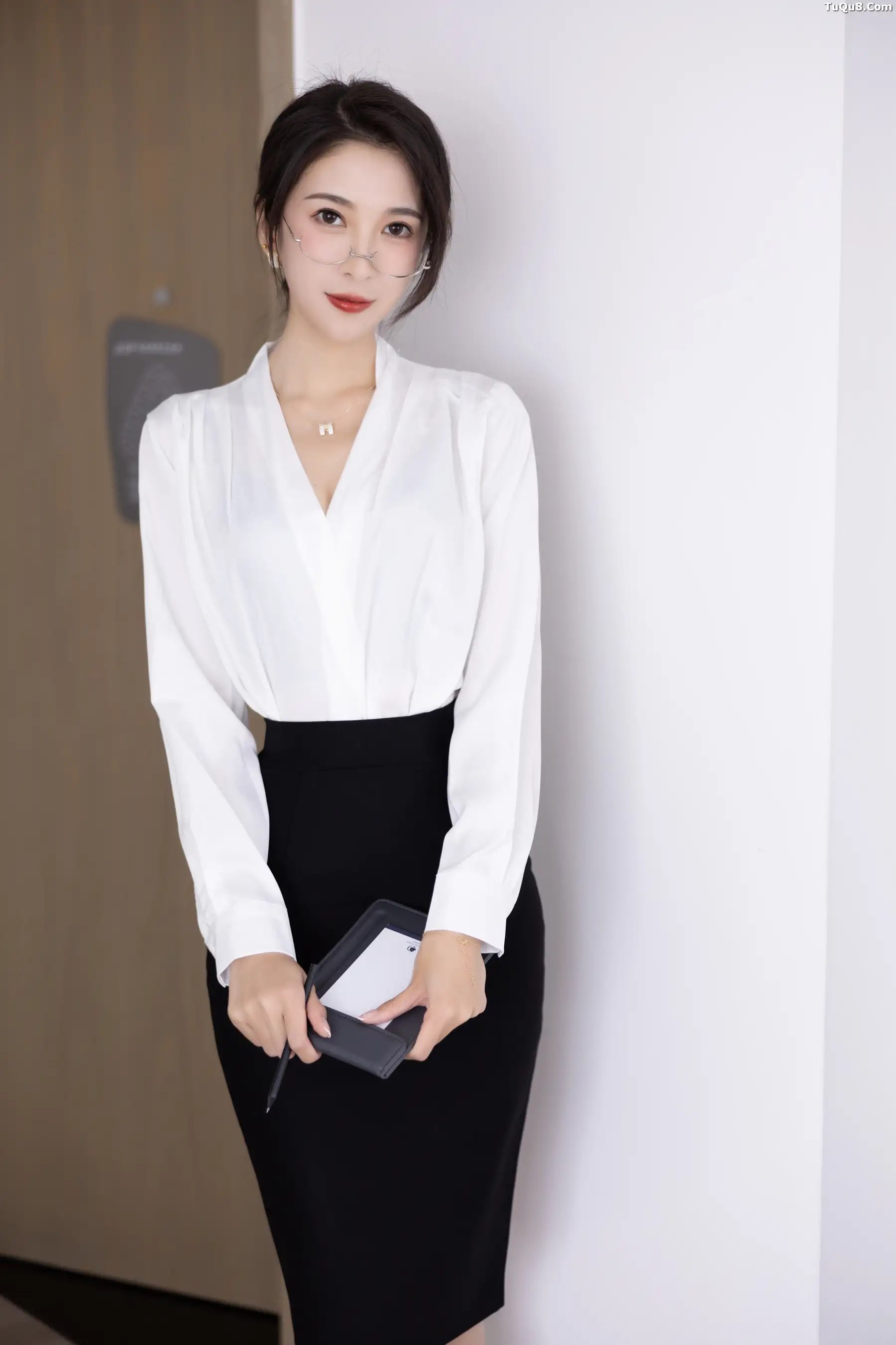 [XiuRen秀人网]第B125期林乐一写真 photo 1-16