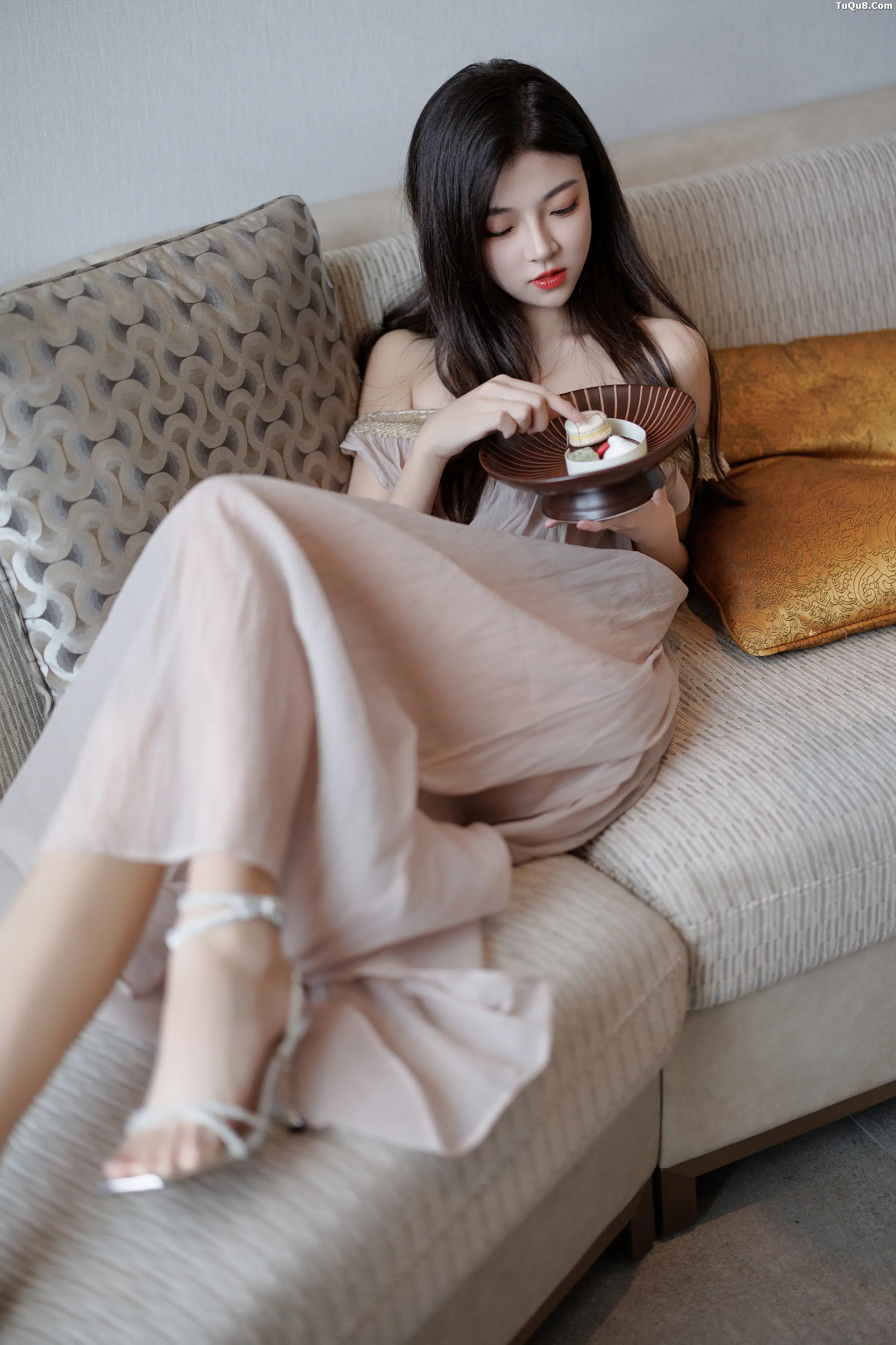 [XiuRen秀人网]第B141期初梦瑶写真 photo 1-8