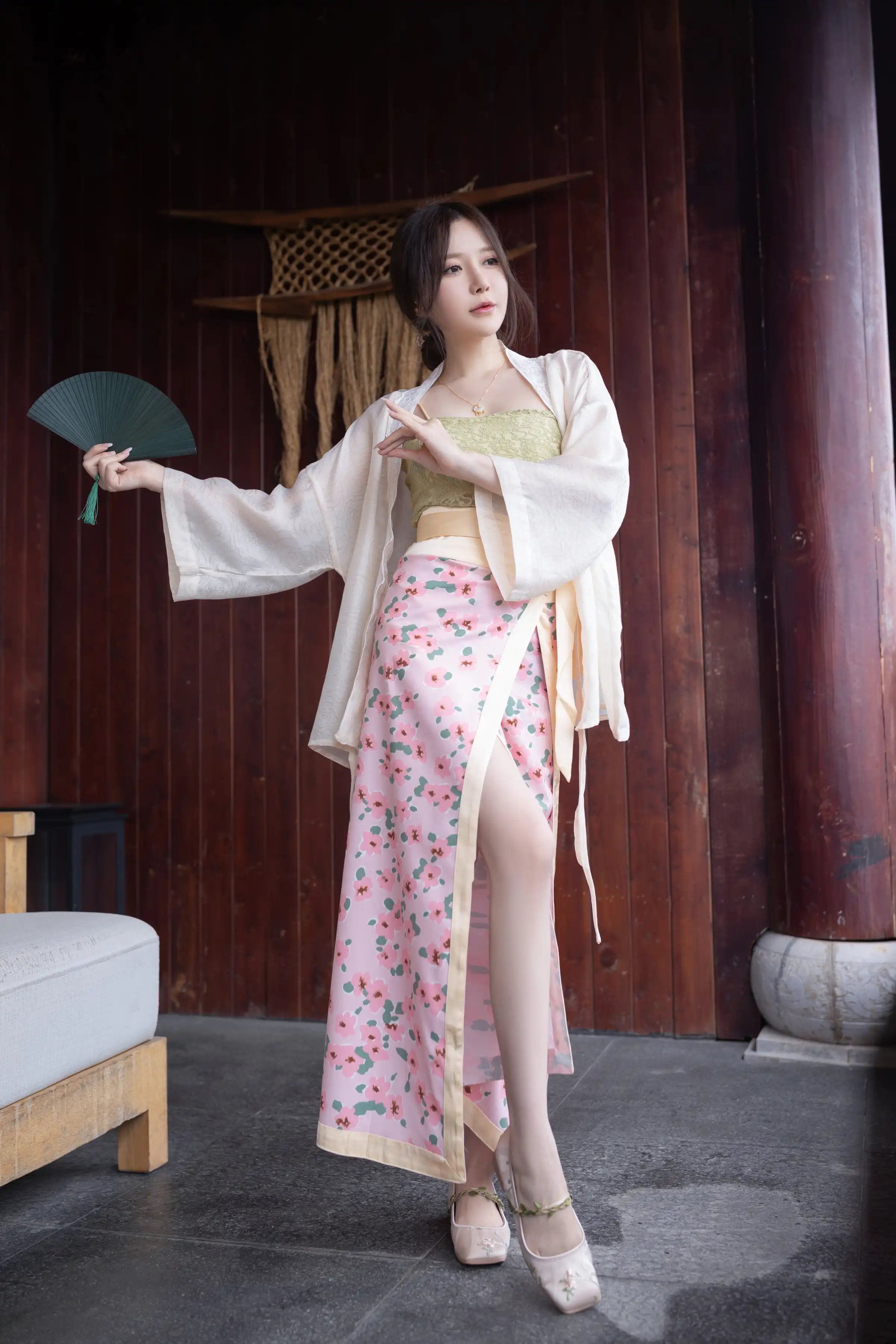 [XiuRen秀人网]第FW0009期鱼子酱写真 photo 1-5