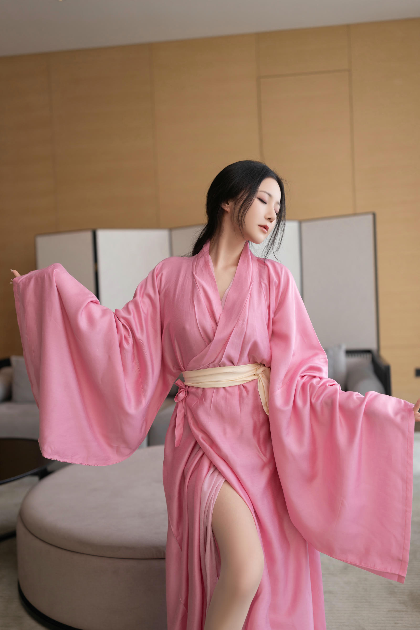 [XiuRen秀人网]第B153期鱼子酱写真 photo 1-17