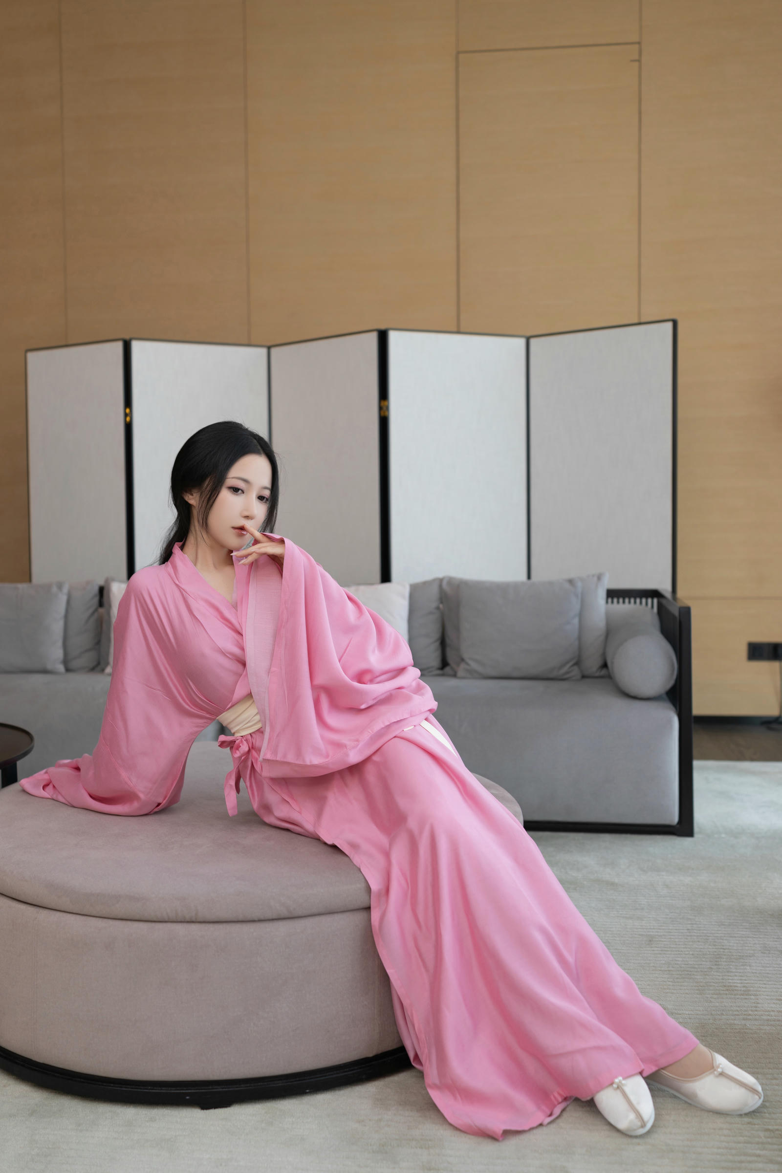 [XiuRen秀人网]第B153期鱼子酱写真 photo 1-2