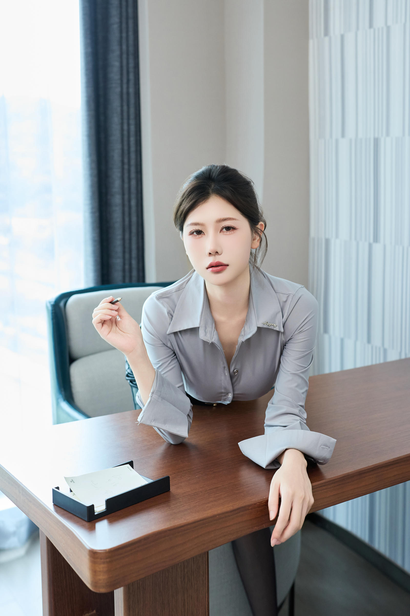 [XiuRen秀人网]第B157期尹甜甜写真 photo 2-1