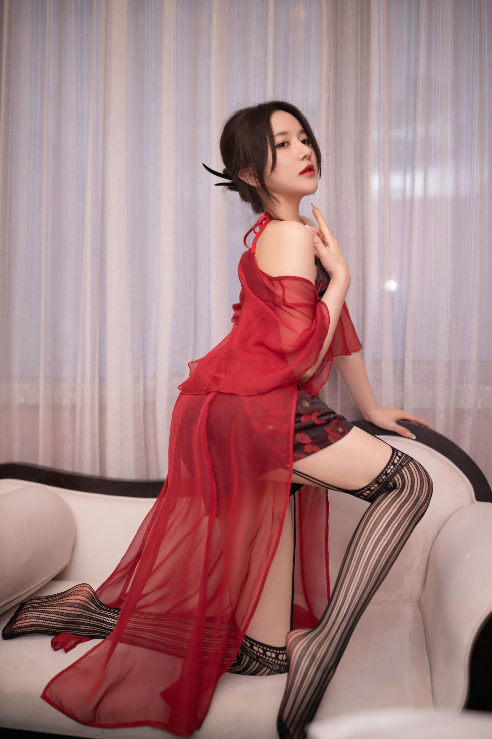 [XiuRen秀人网]第B161期鱼子酱写真 photo 2-4