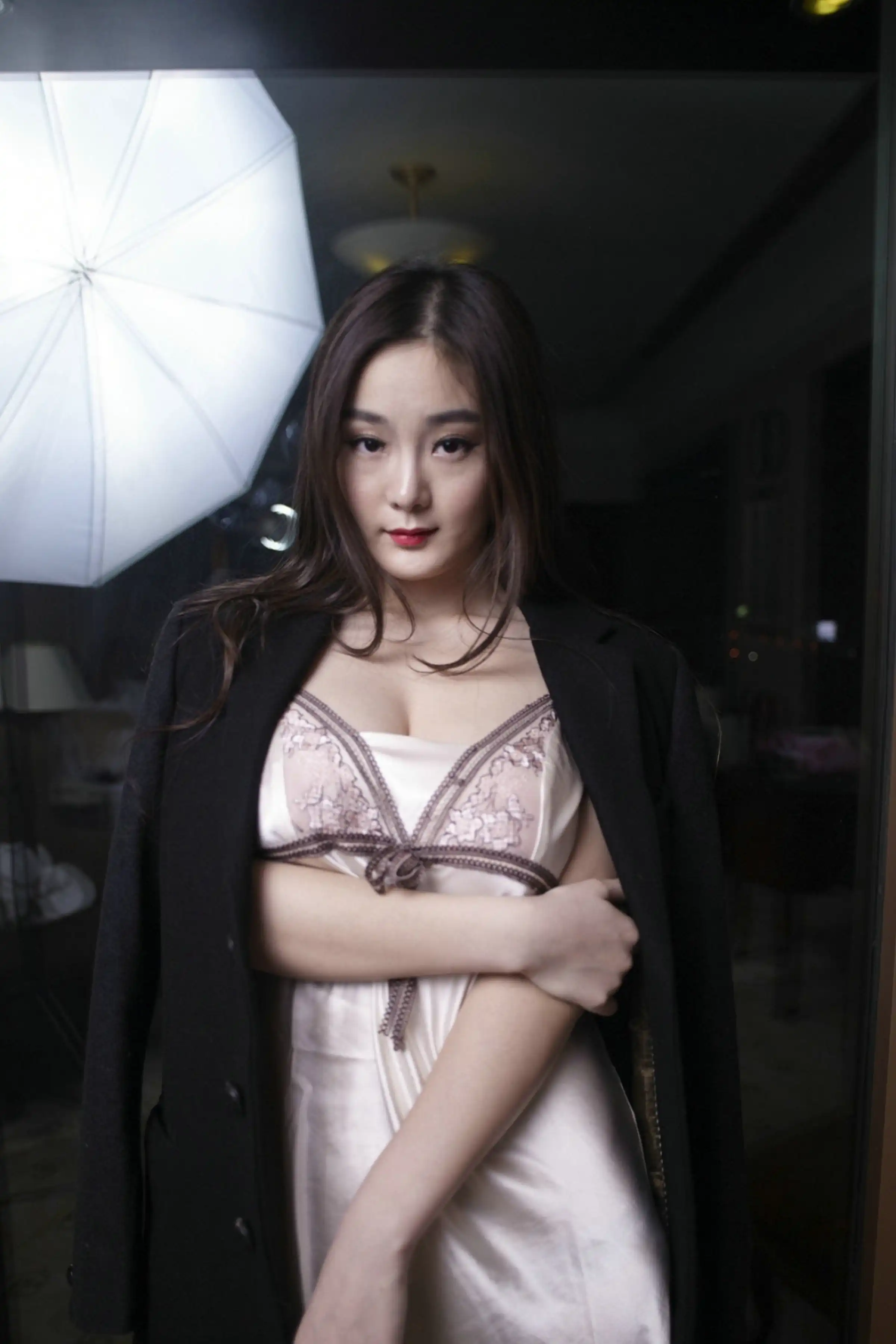 [XiuRen秀人网]第FW0086期易阳写真 photo 7-10