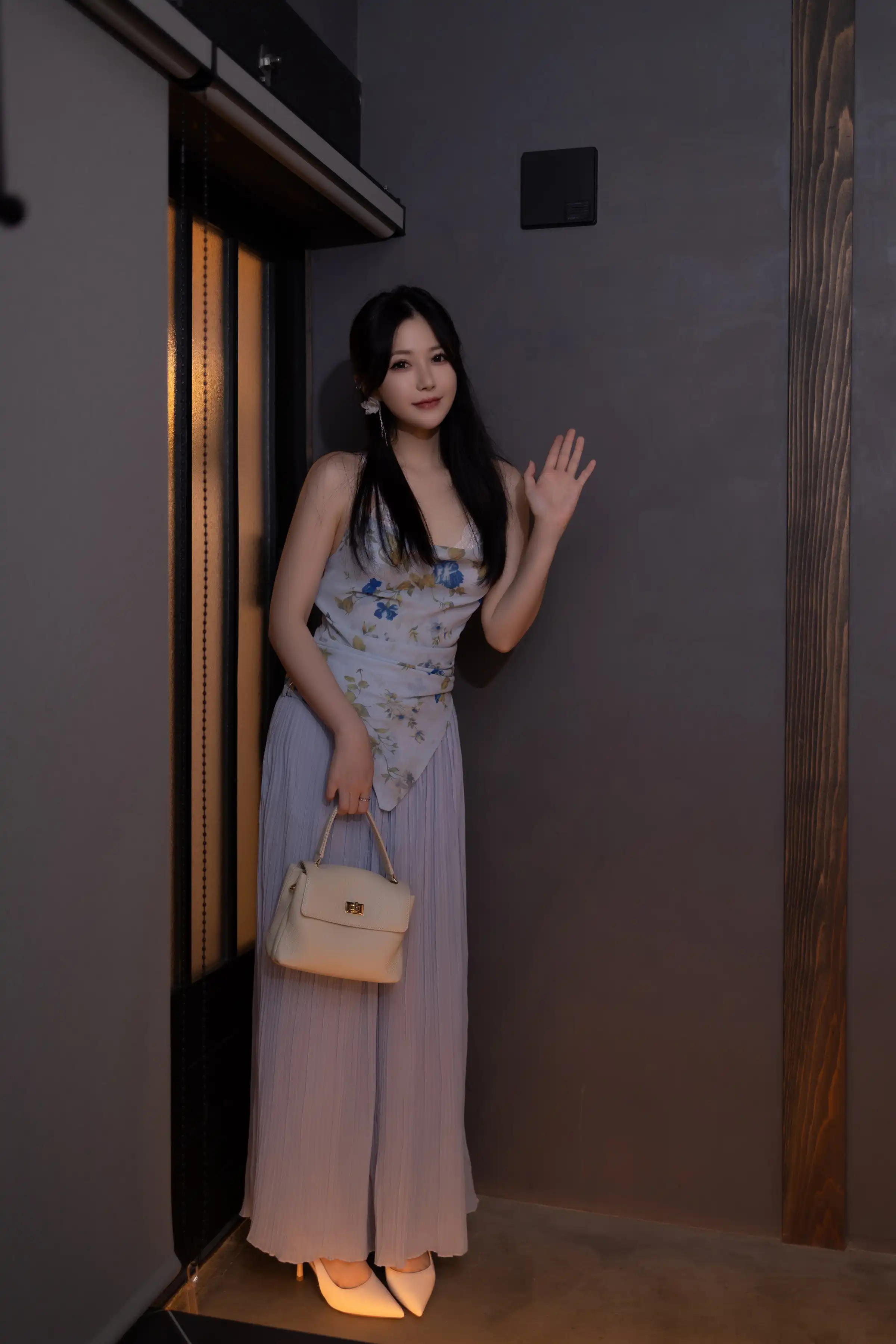 [XiuRen秀人网]第FW0234期鱼子酱写真 photo 1-2
