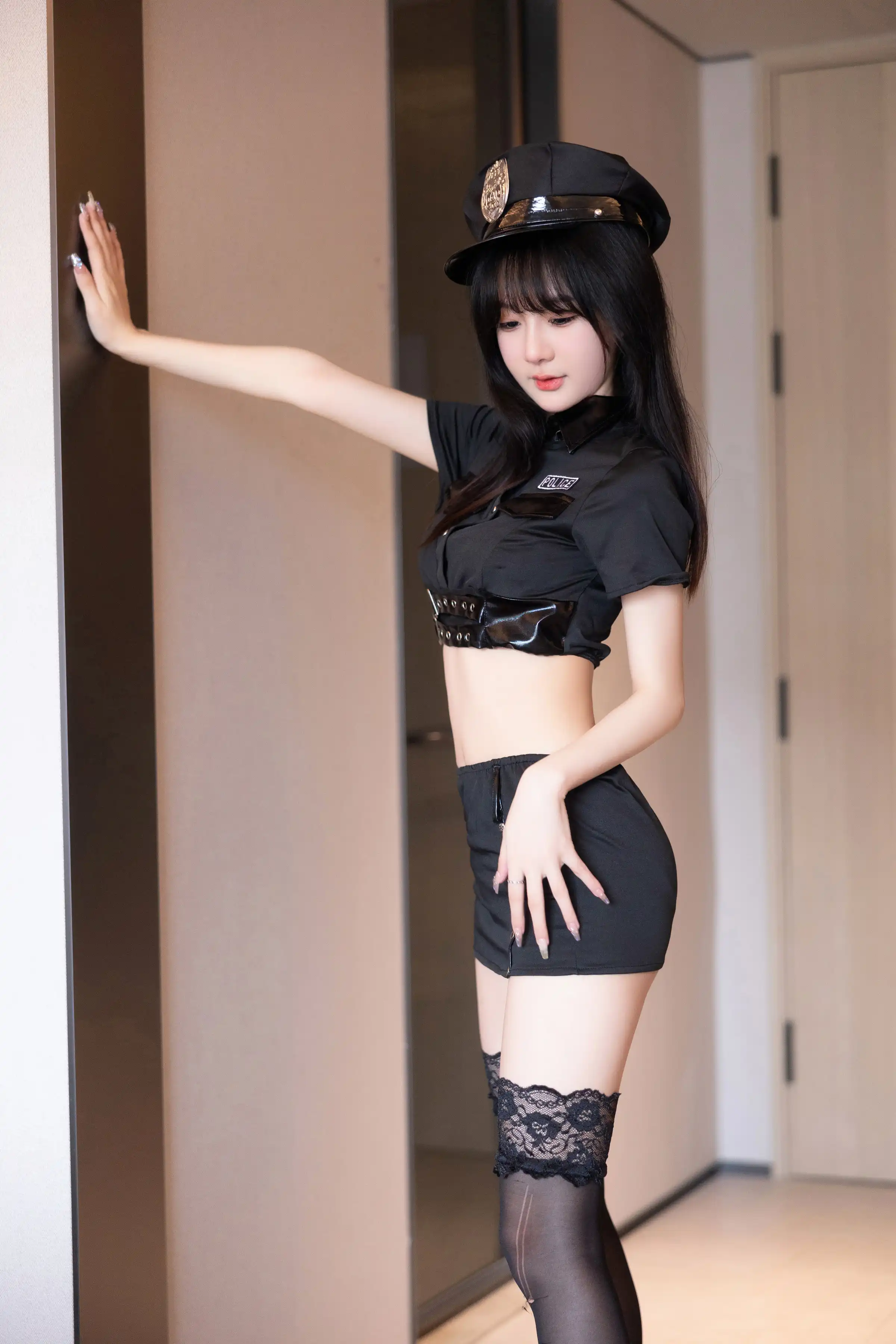 [XiuRen秀人网]第FW0359期谢小蒽写真 photo 1-2